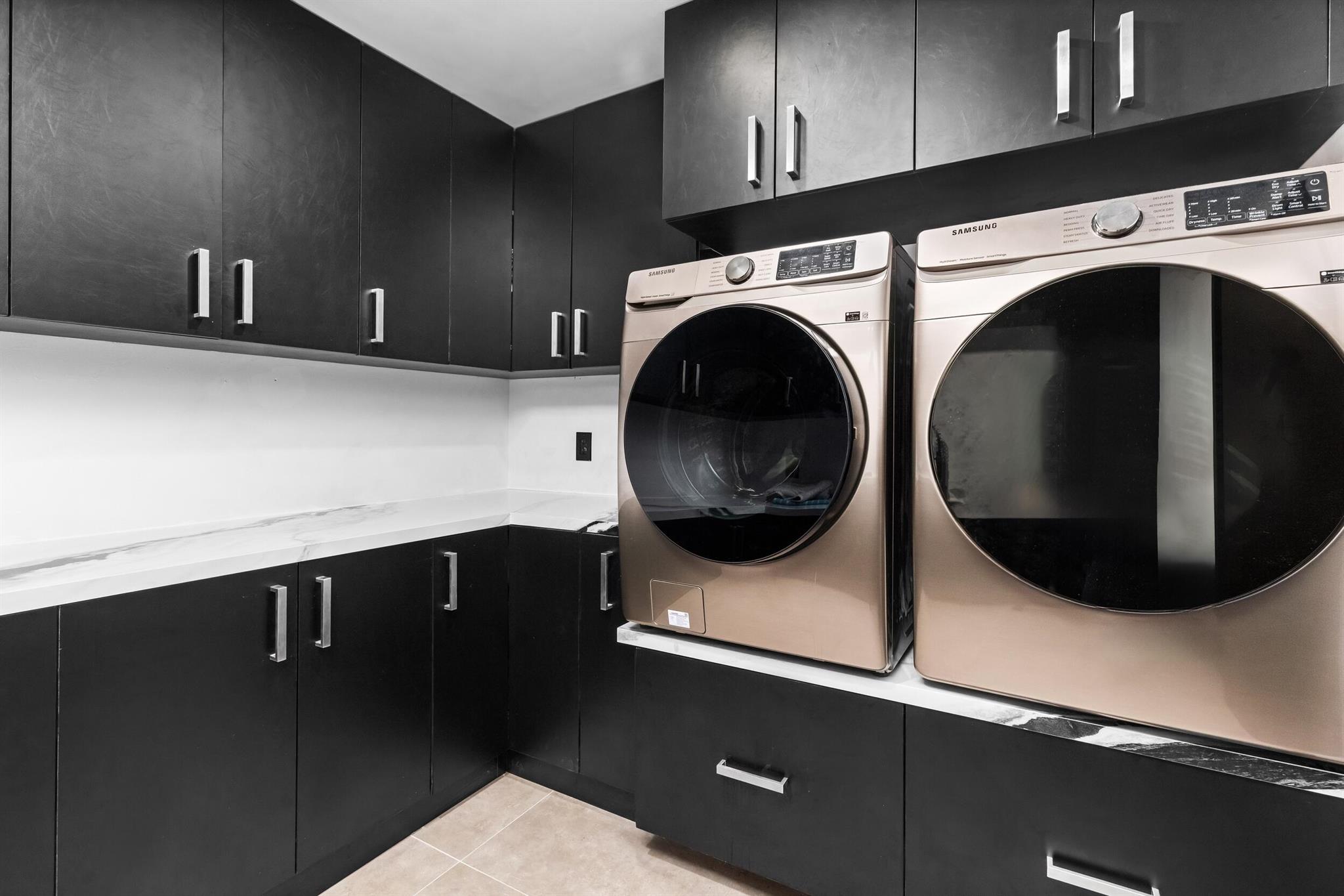 839 NE Bay Isle Drive