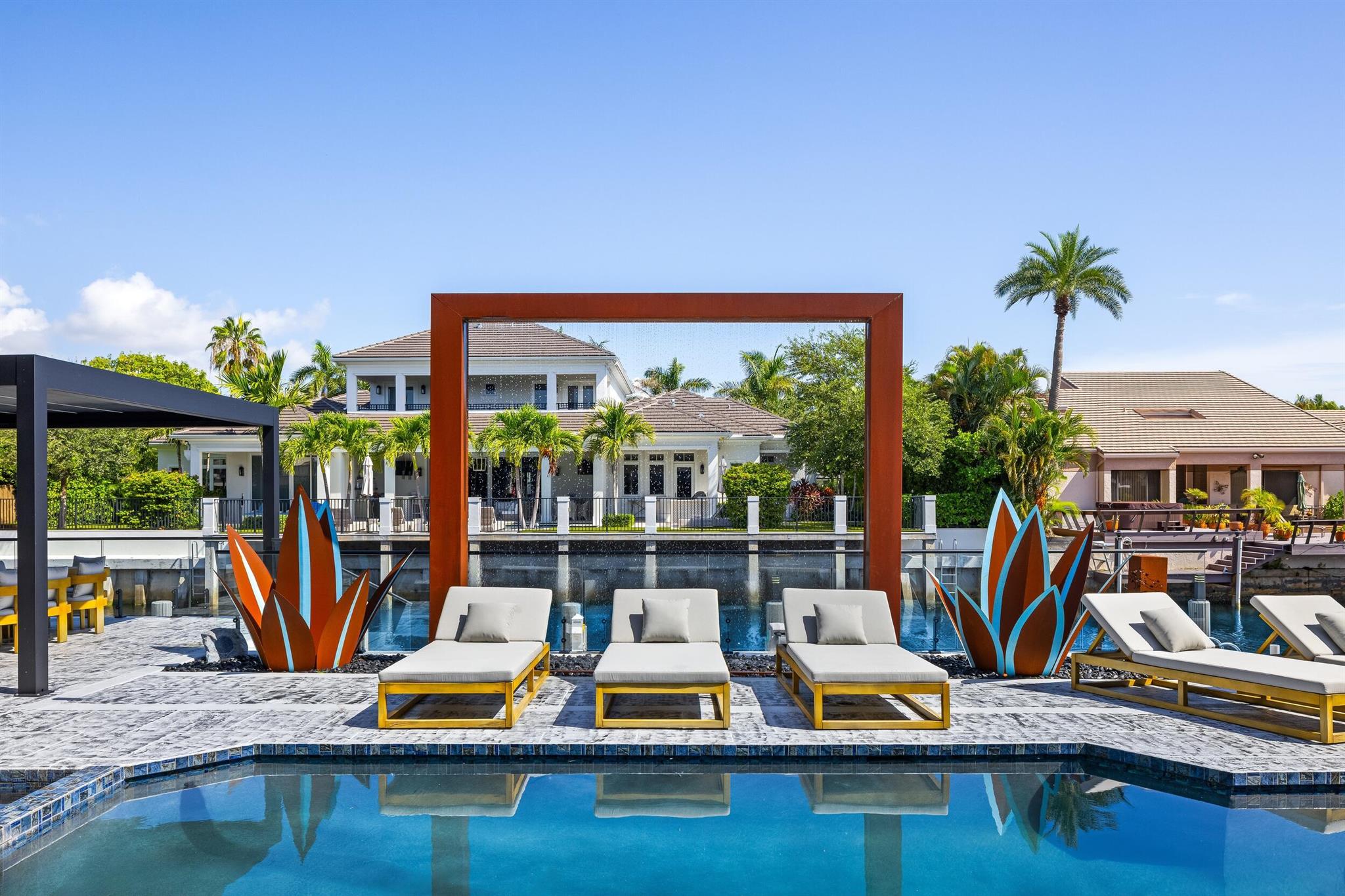 839 NE Bay Isle Drive