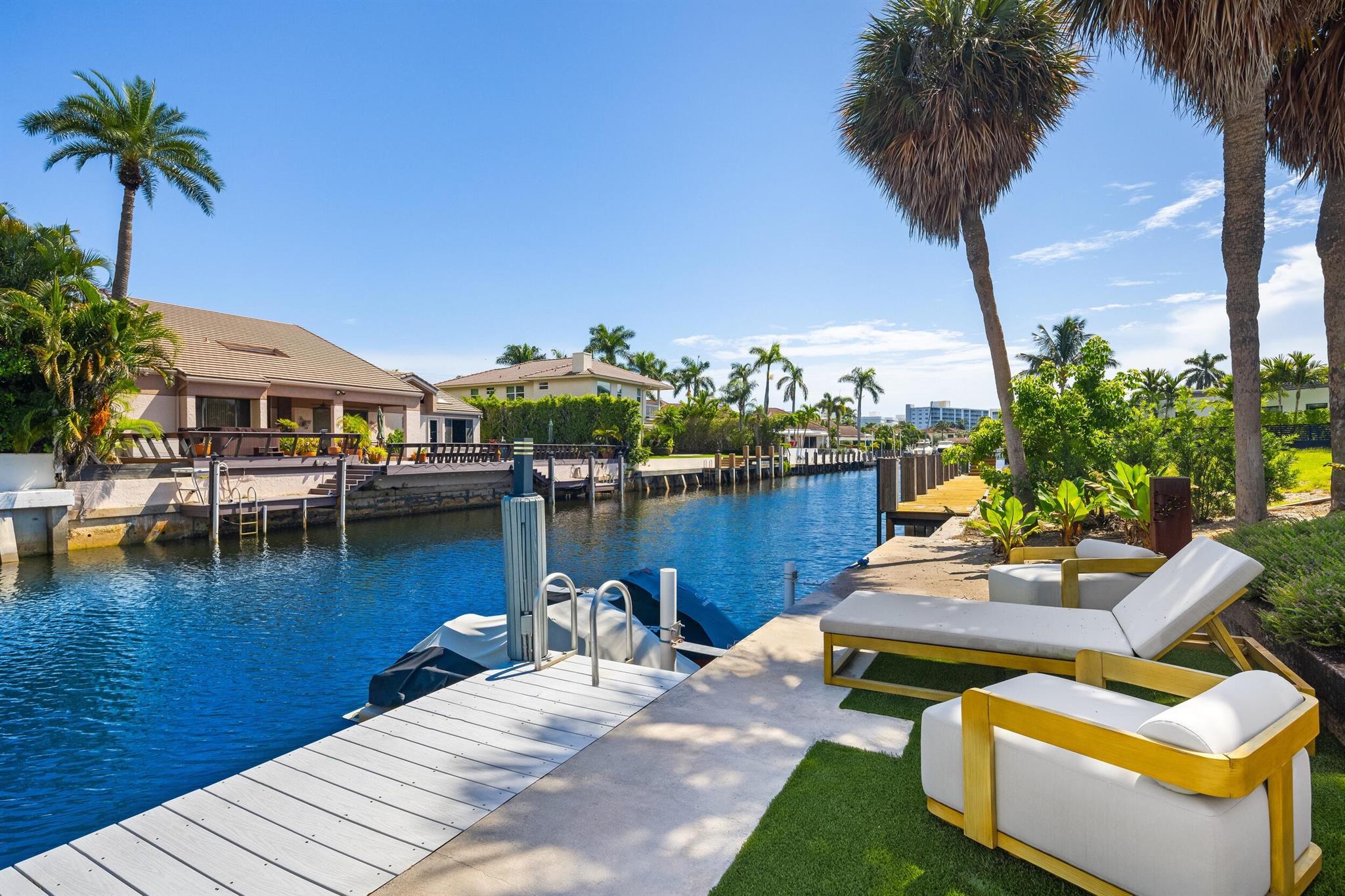 839 NE Bay Isle Drive