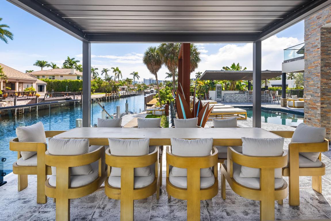 839 NE Bay Isle Drive