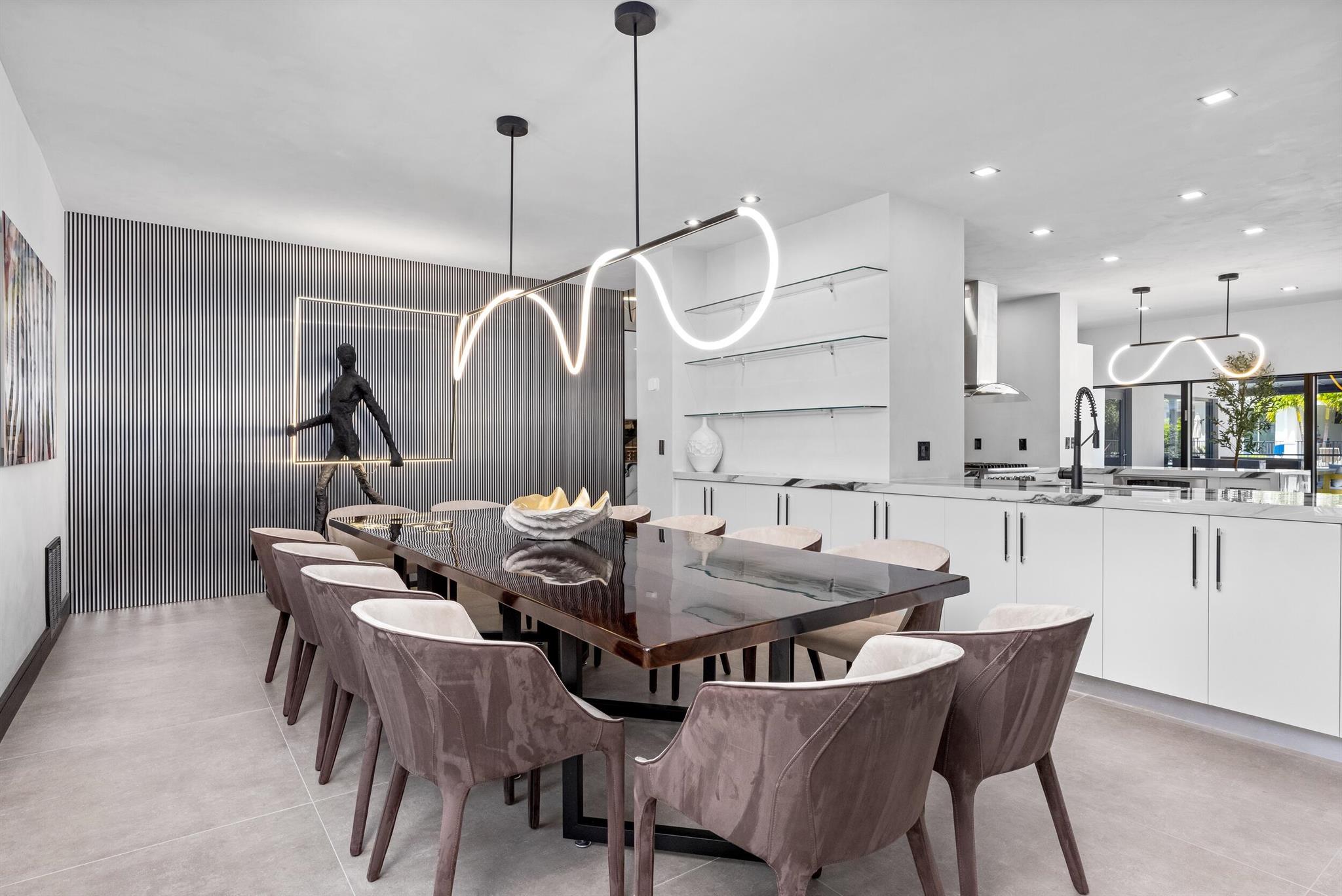 839 NE Bay Isle Drive