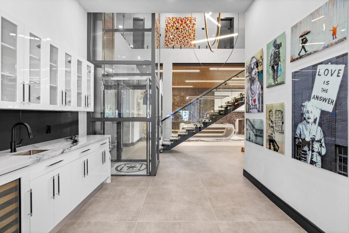 839 NE Bay Isle Drive