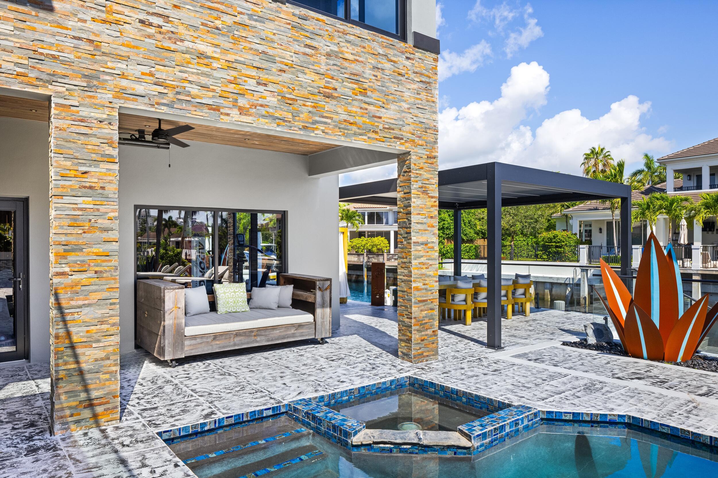 839 NE Bay Isle Drive