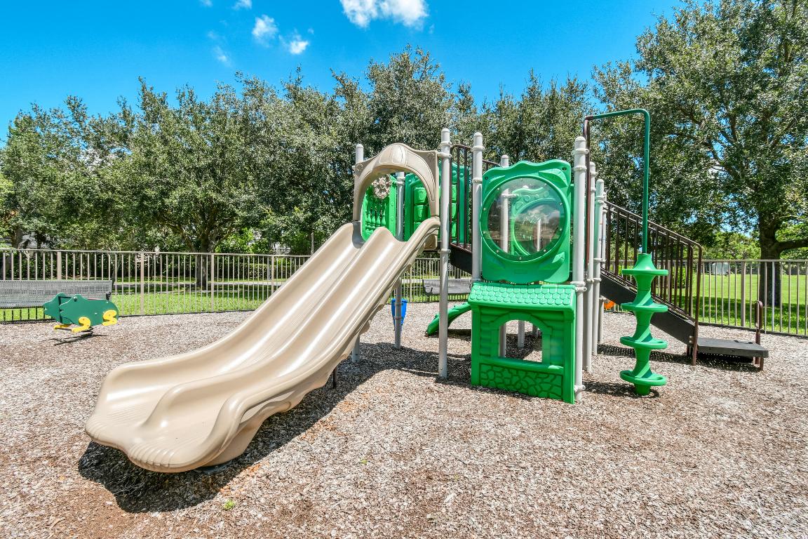 4540 SW Scrub Pine Terrace