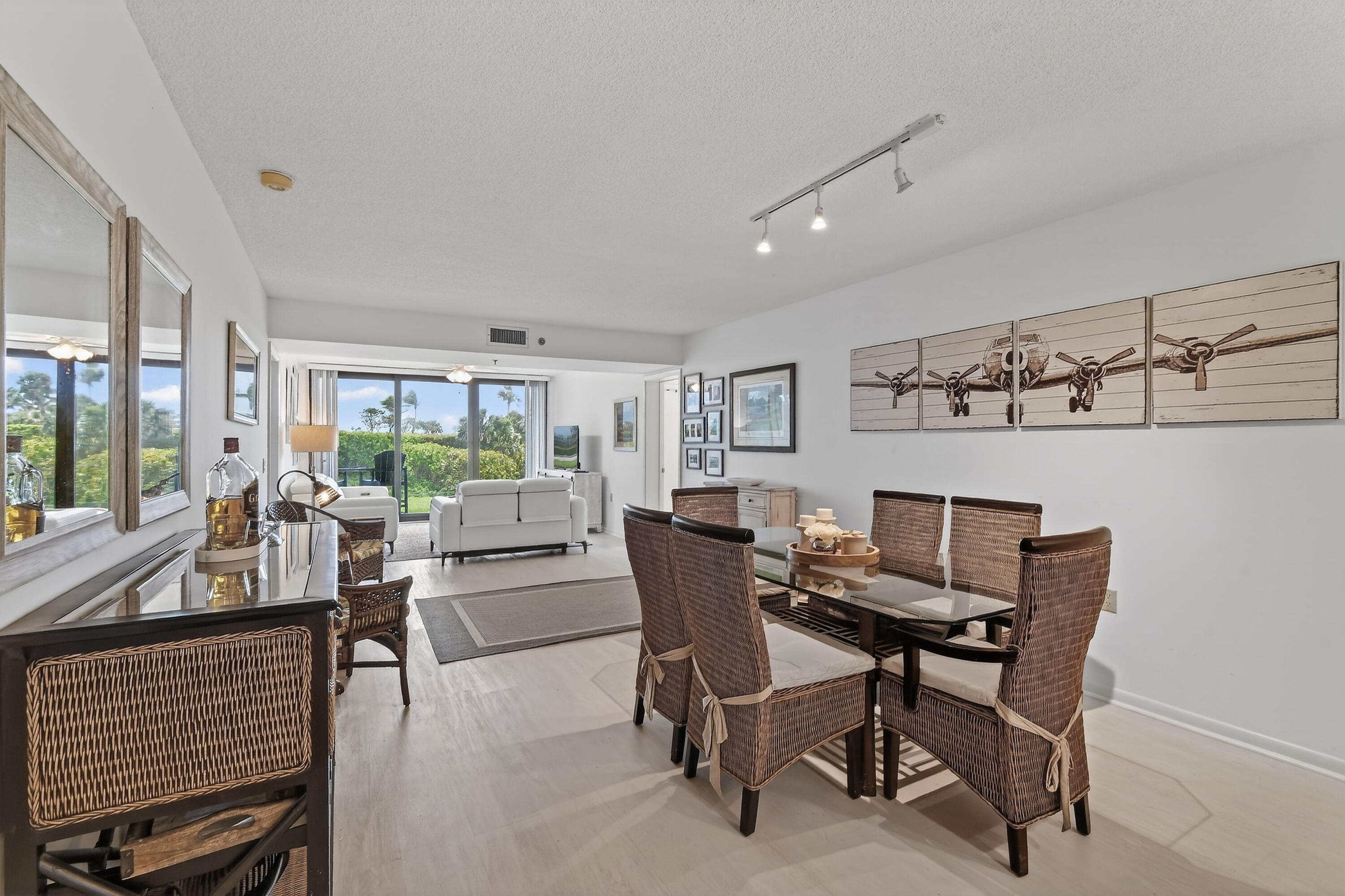 101 S Seas Drive 101