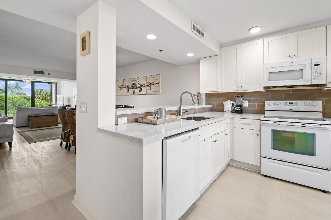 101 S Seas Drive 101