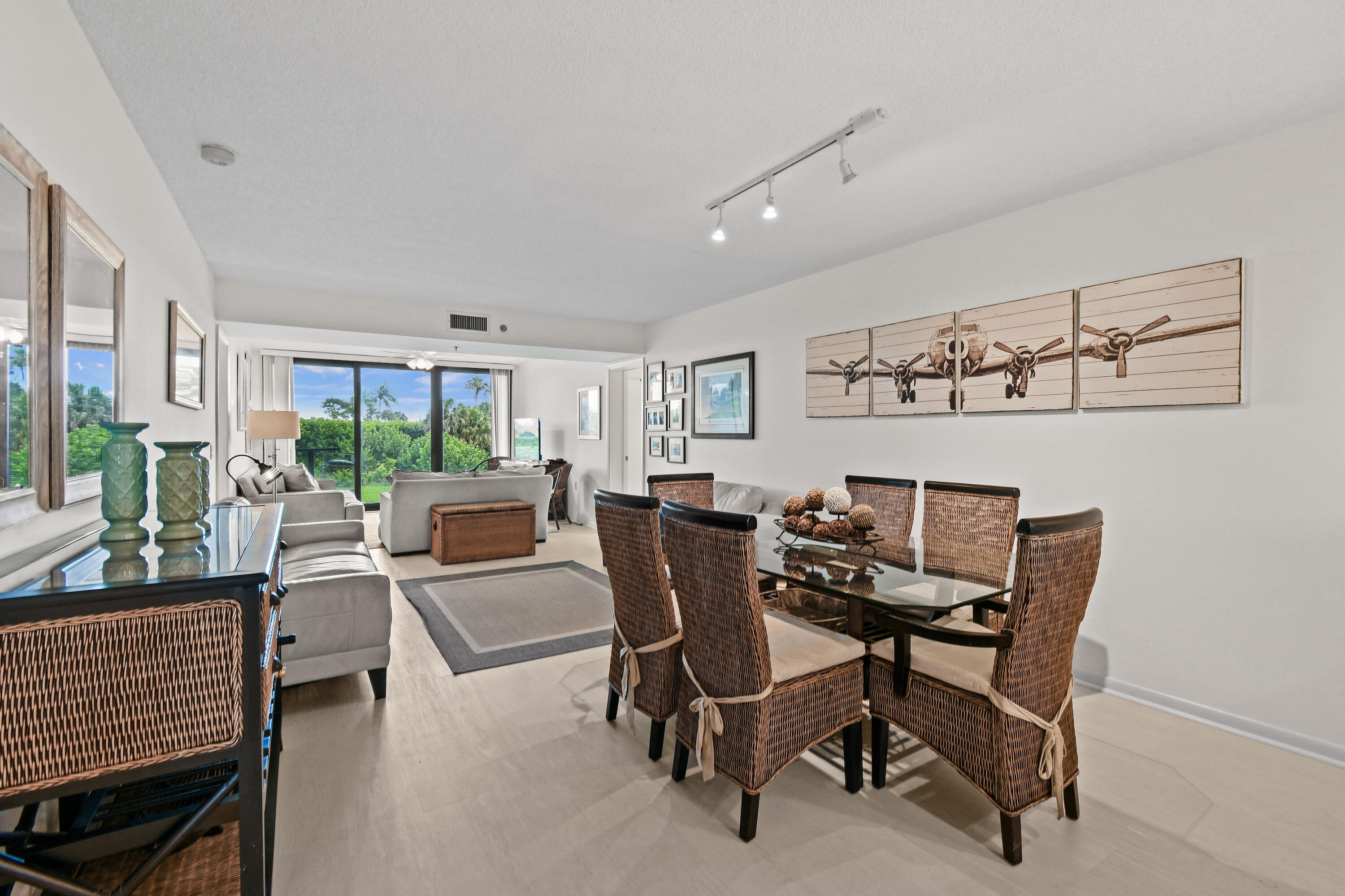 101 S Seas Drive 101