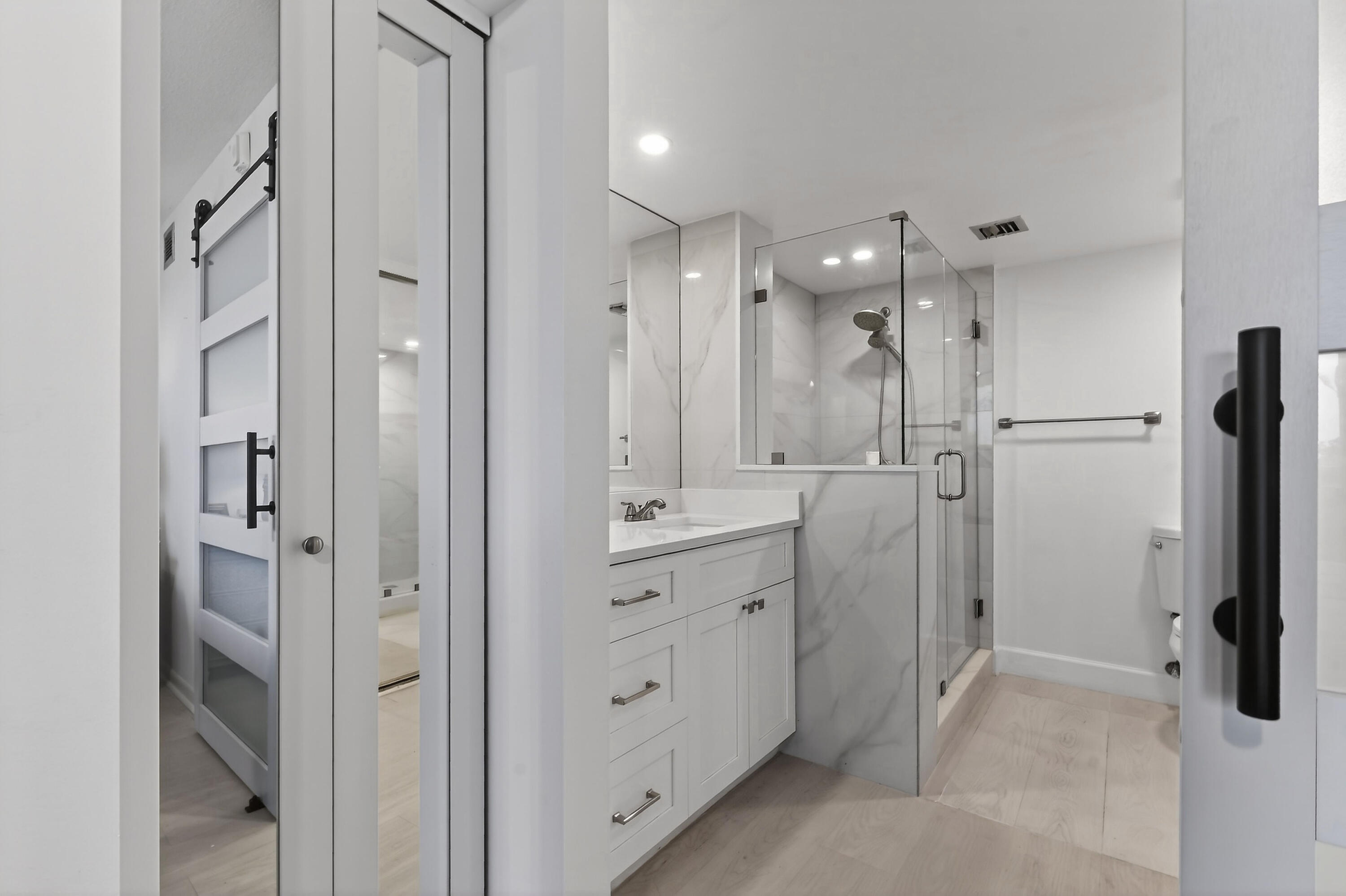 101 S Seas Drive 101