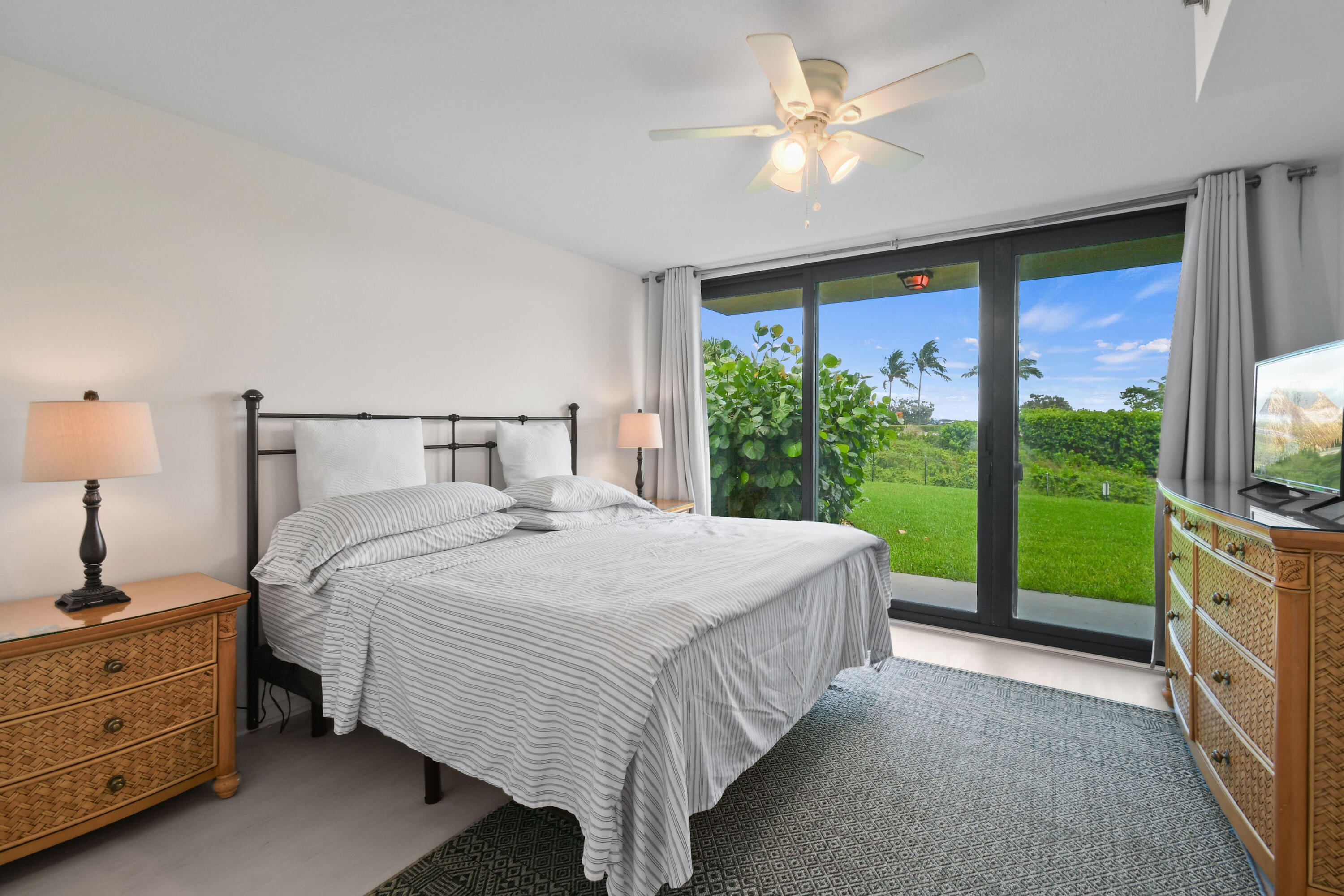 101 S Seas Drive 101