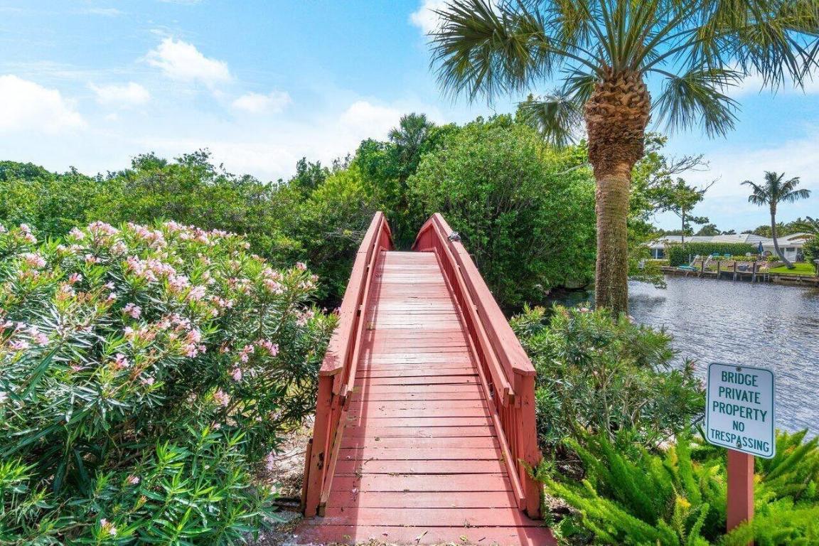 671 Juneberry Court, Boca Raton