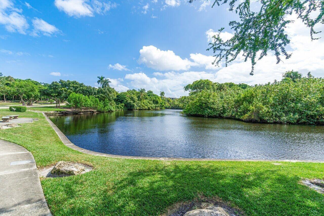 671 Juneberry Court, Boca Raton