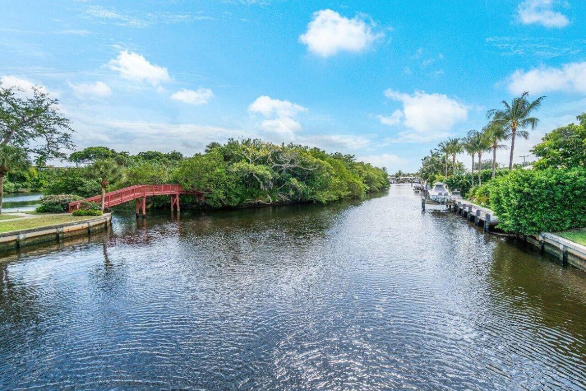 671 Juneberry Court, Boca Raton