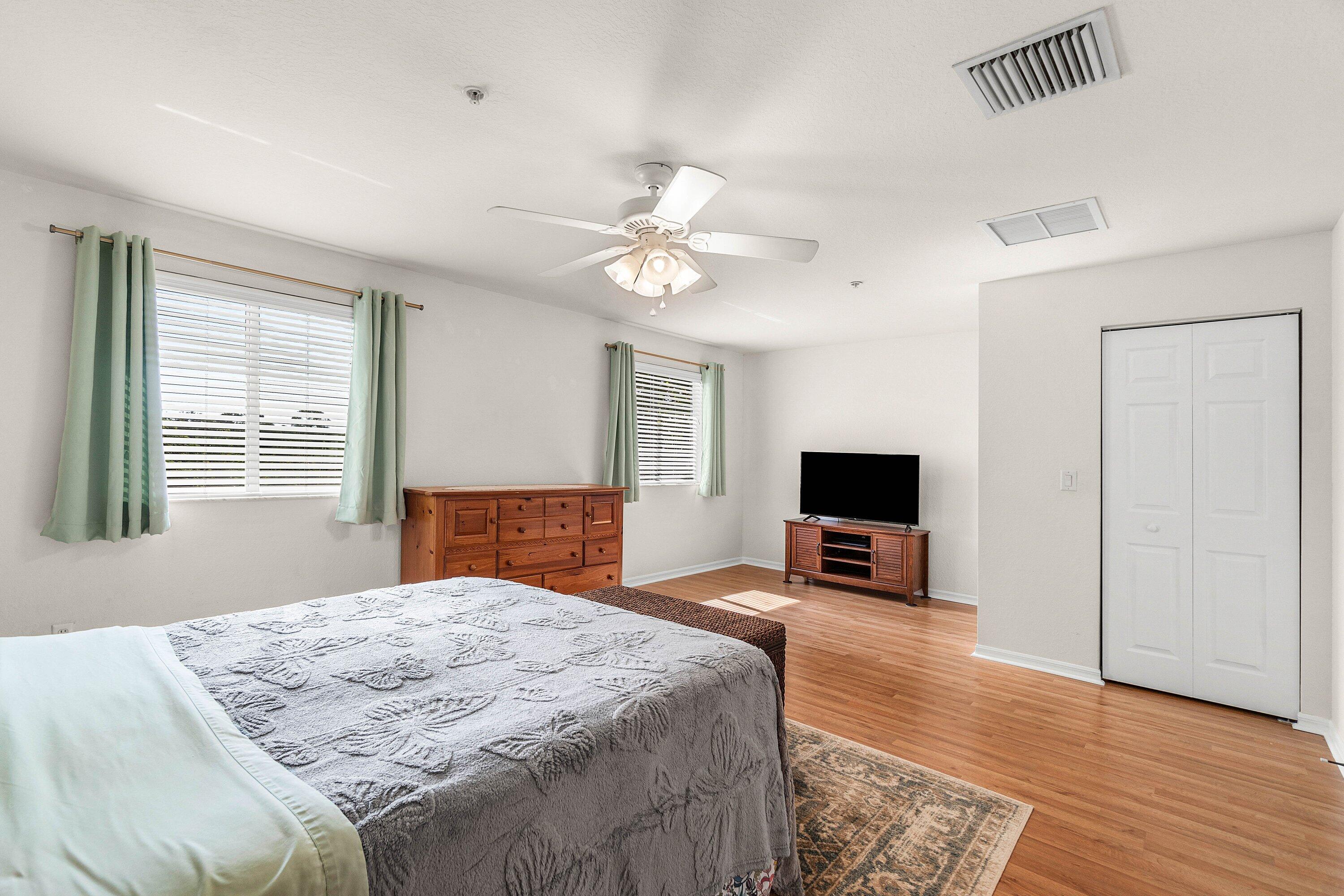 5349 SE Jennings Lane