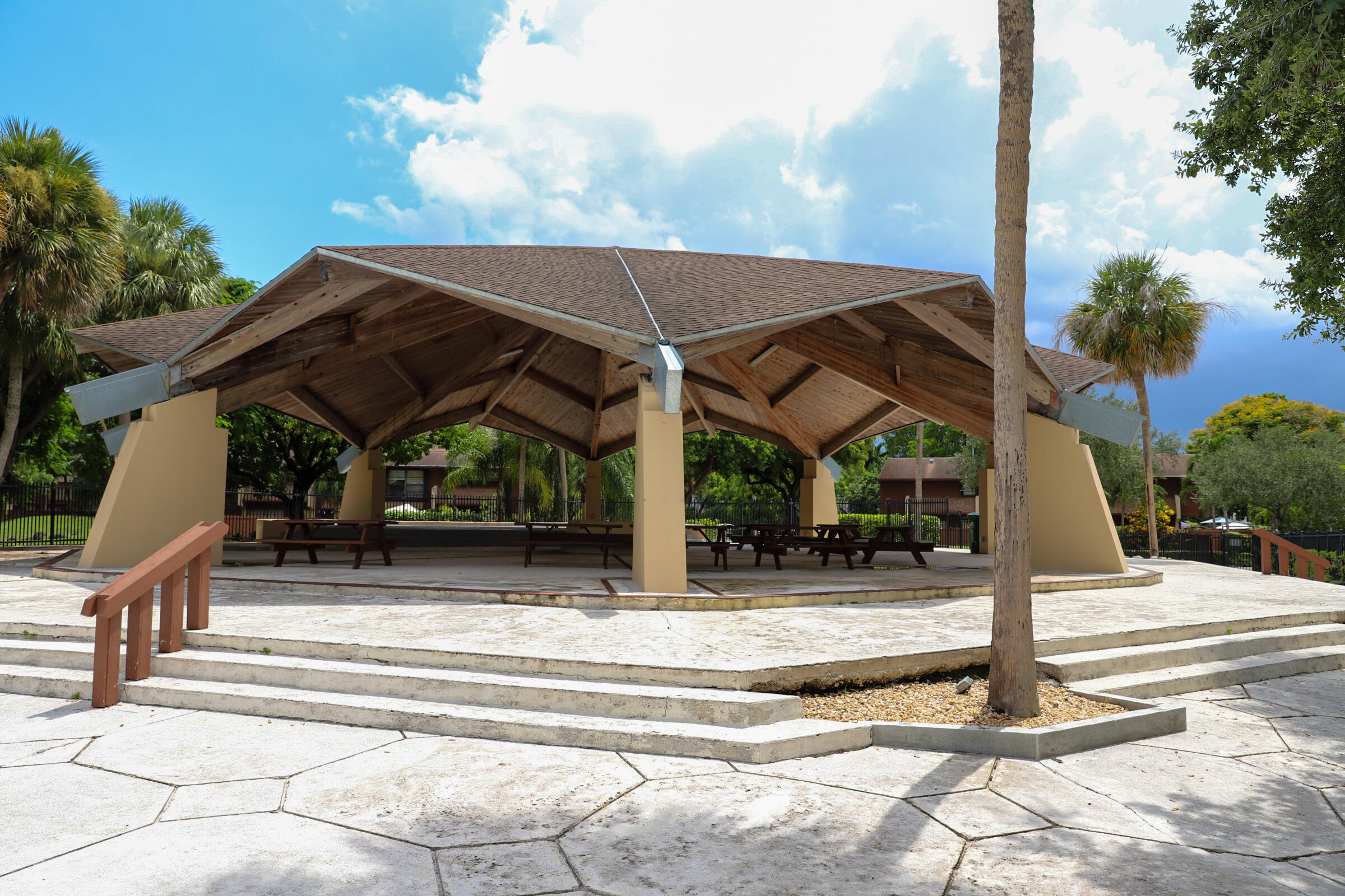 7019 SW 115th Place F31