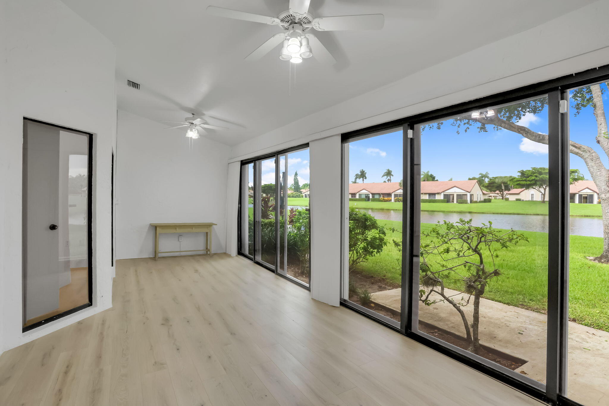 5958 Parkwalk Circle W