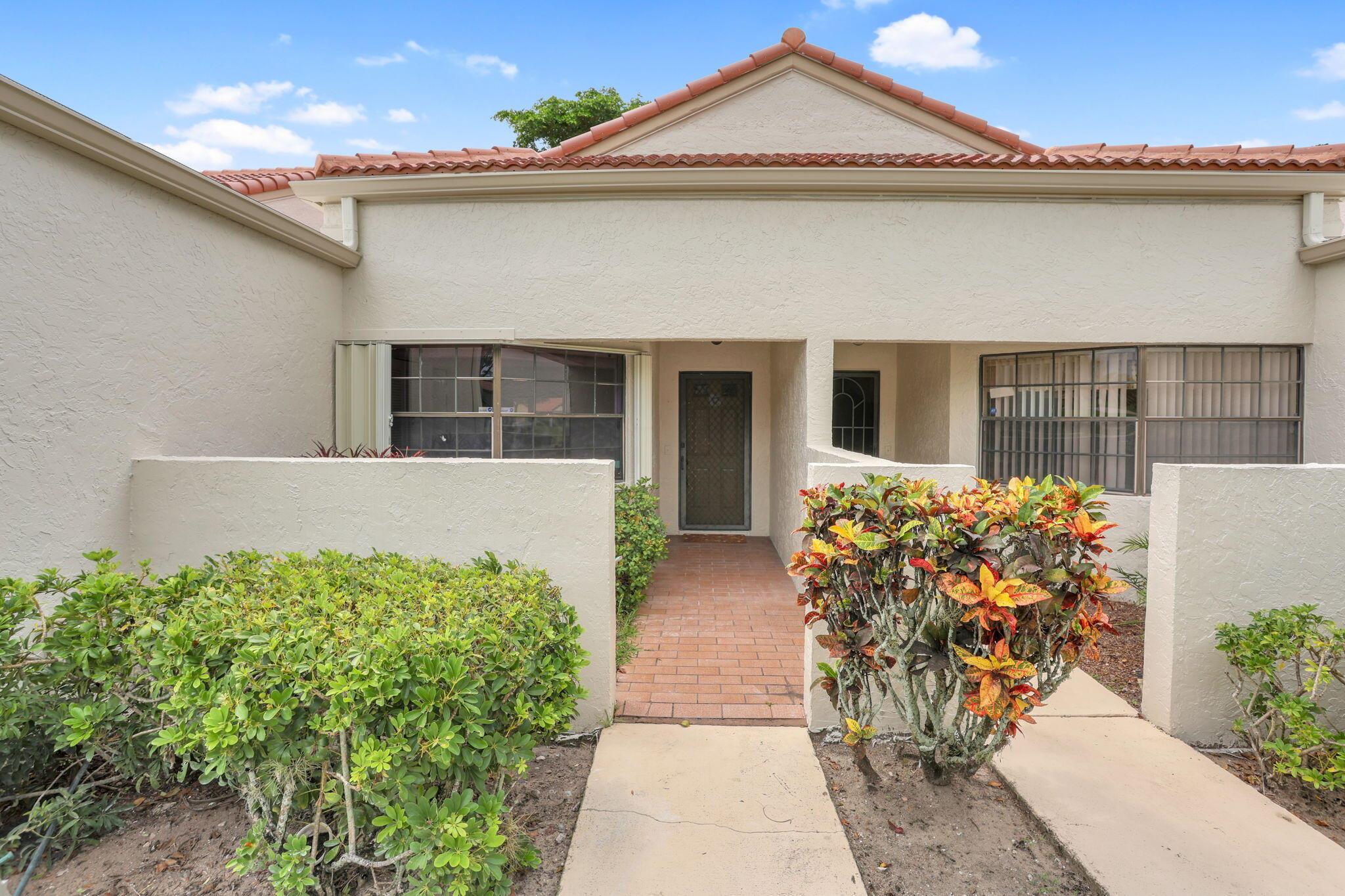 5958 Parkwalk Circle W