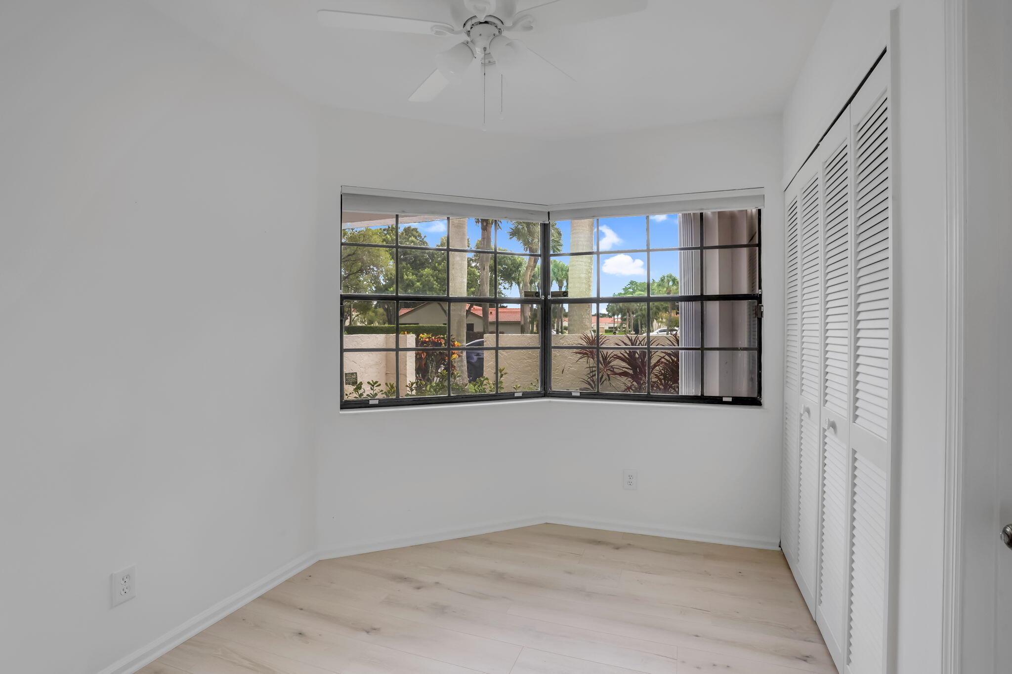 5958 Parkwalk Circle W