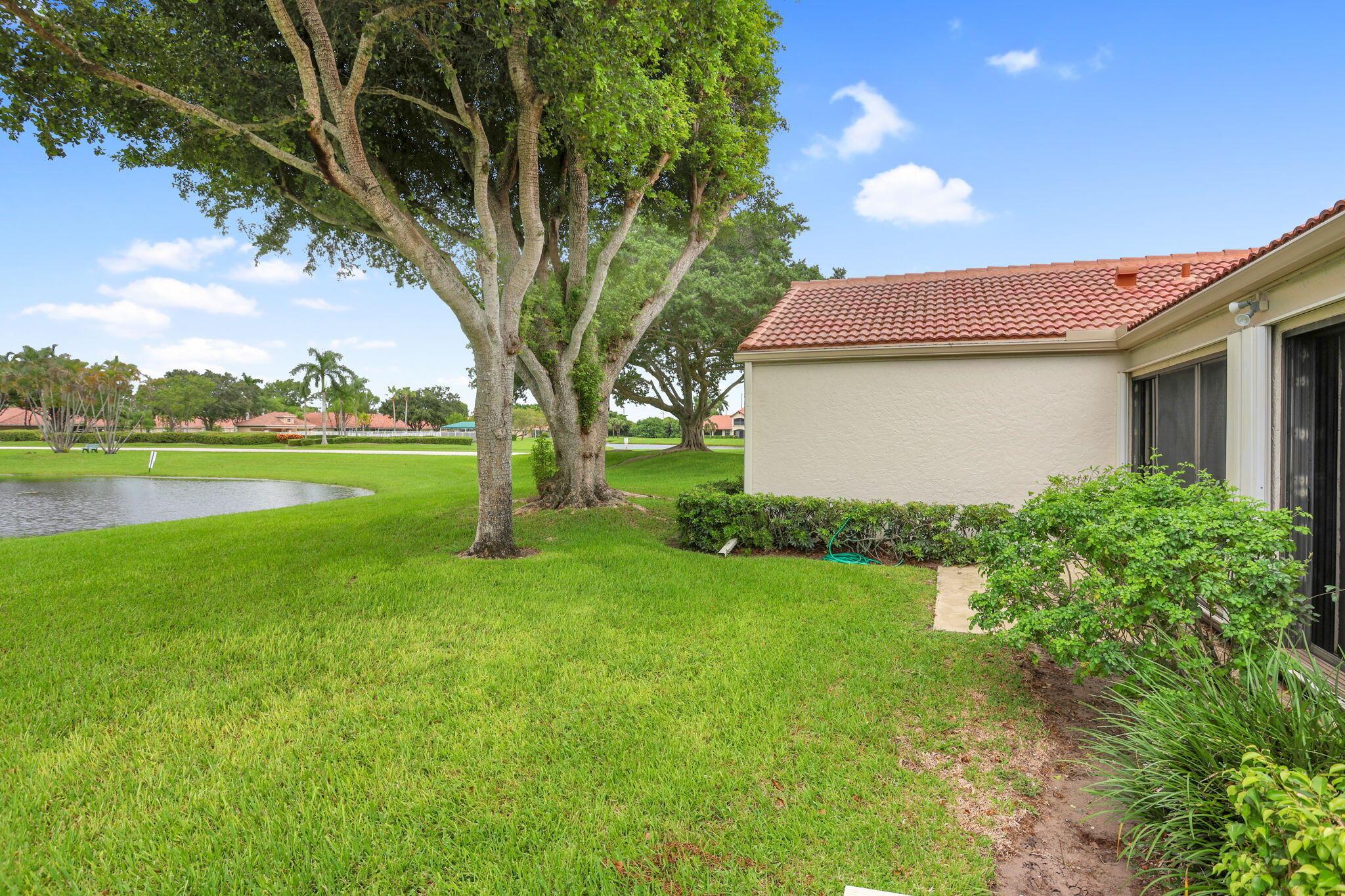 5958 Parkwalk Circle W