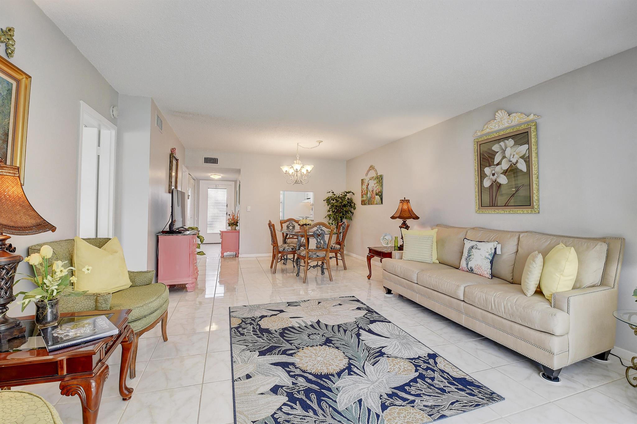 5 Abbey Lane 108