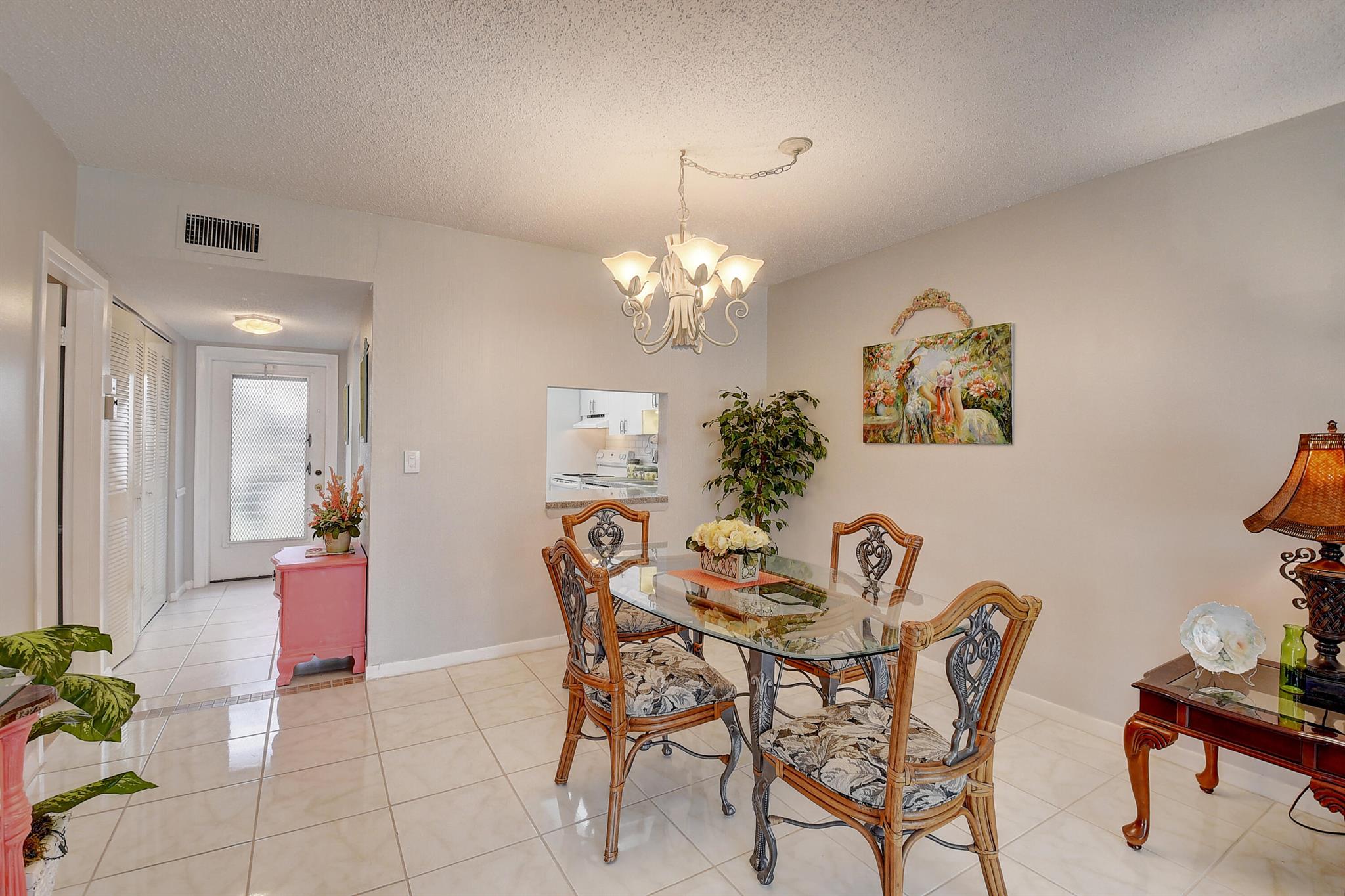 5 Abbey Lane 108