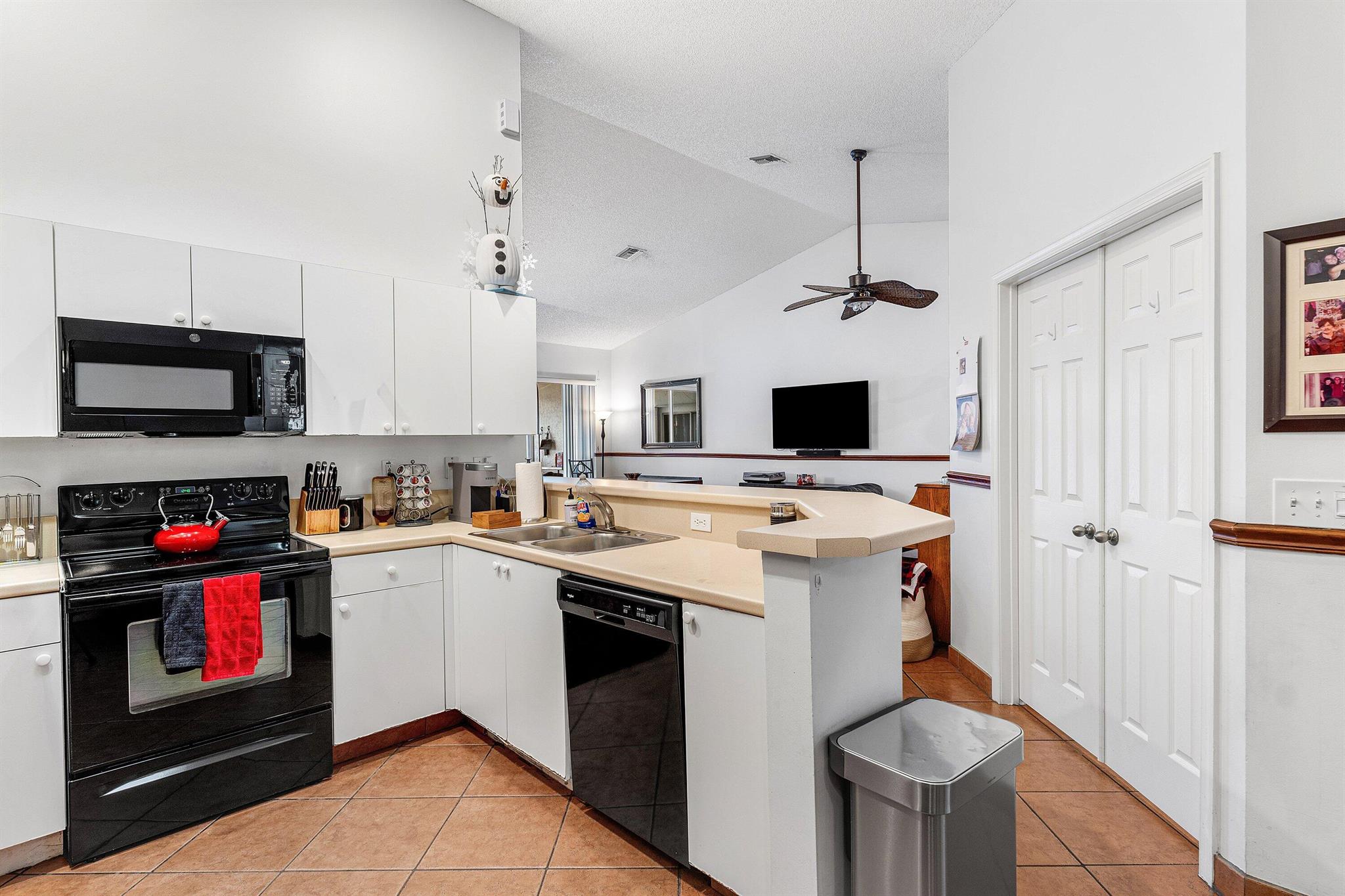 18470 Via Di Sorrento