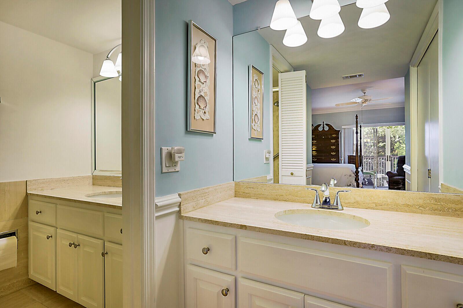 700 NE Harbour Terrace 2310