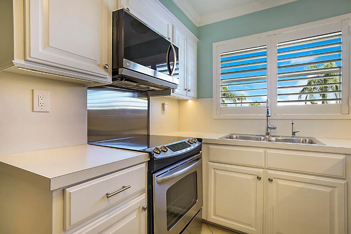 700 NE Harbour Terrace 2310