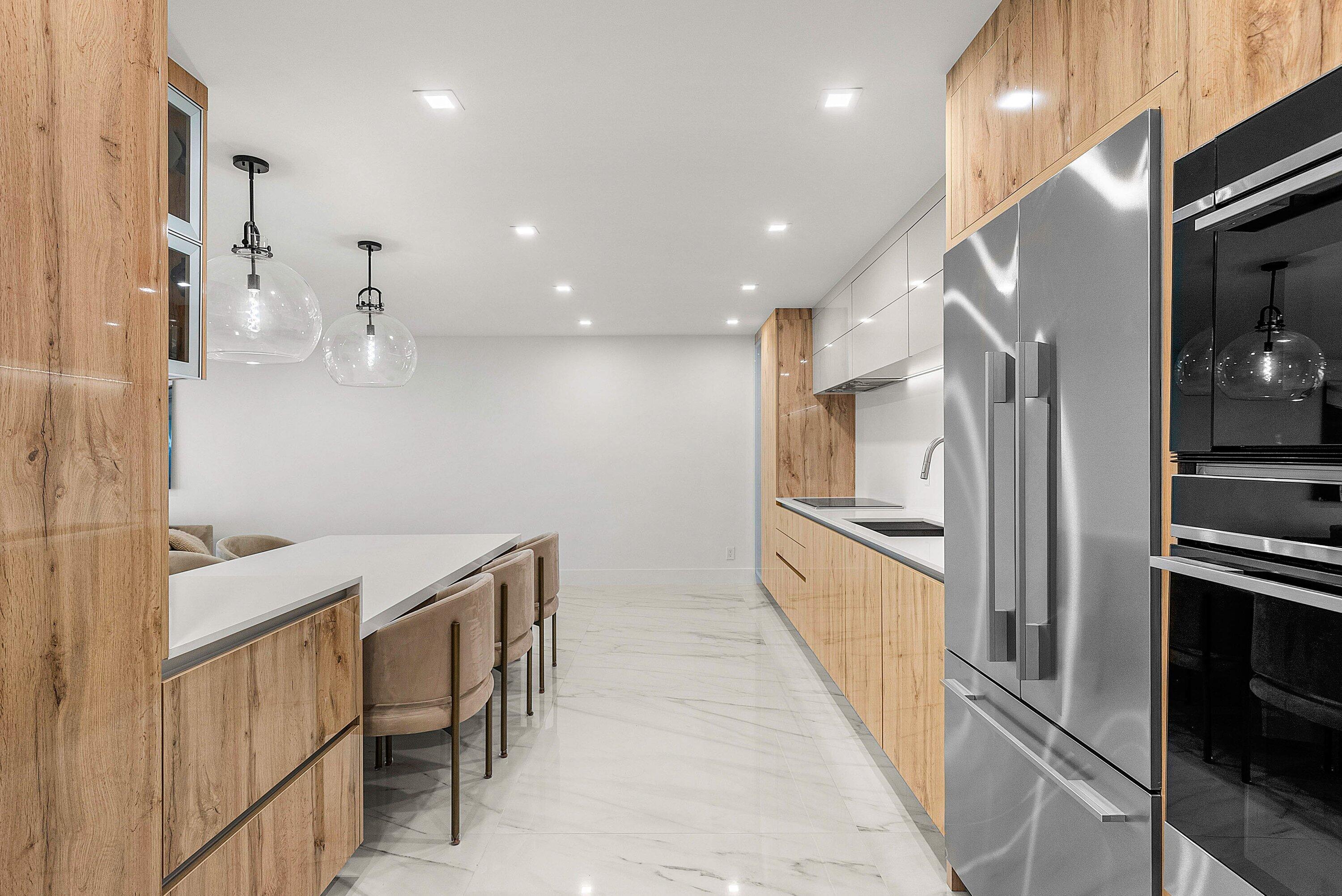 875 E Camino Real 16c