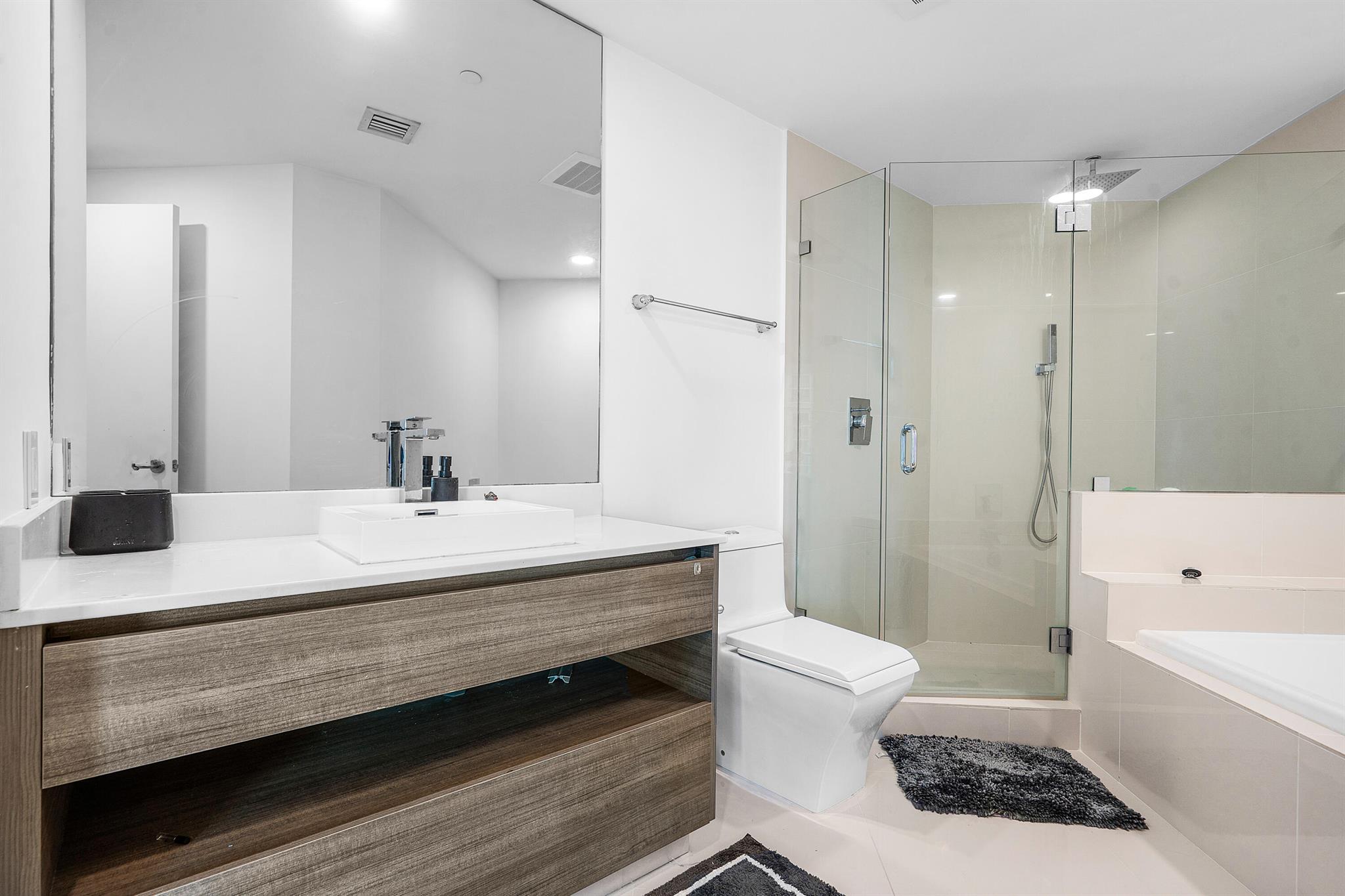 1100 S Miami Avenue 3901