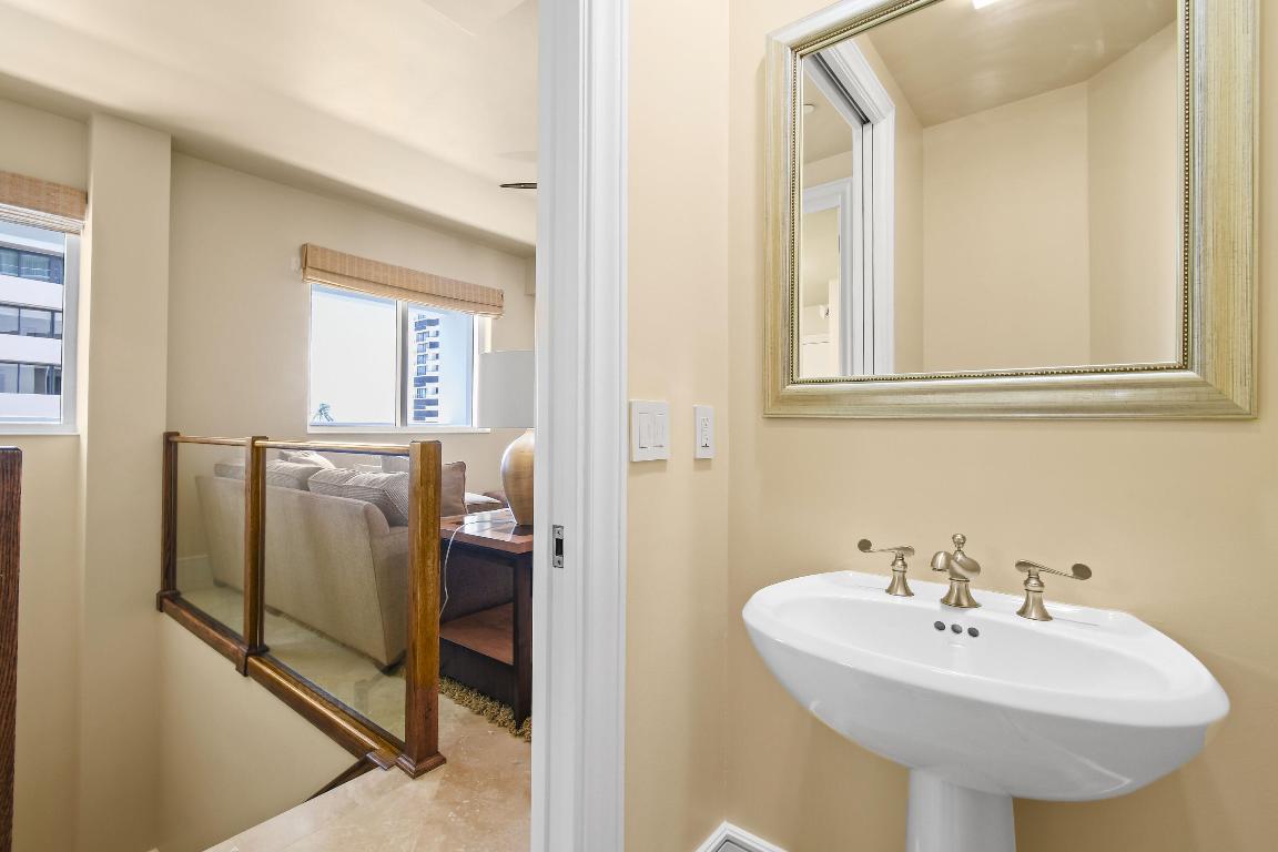 4600 N Ocean Drive 406