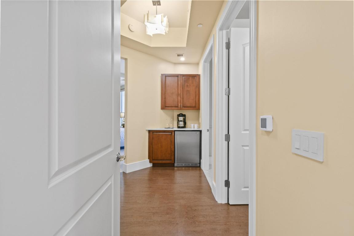 4600 N Ocean Drive 406