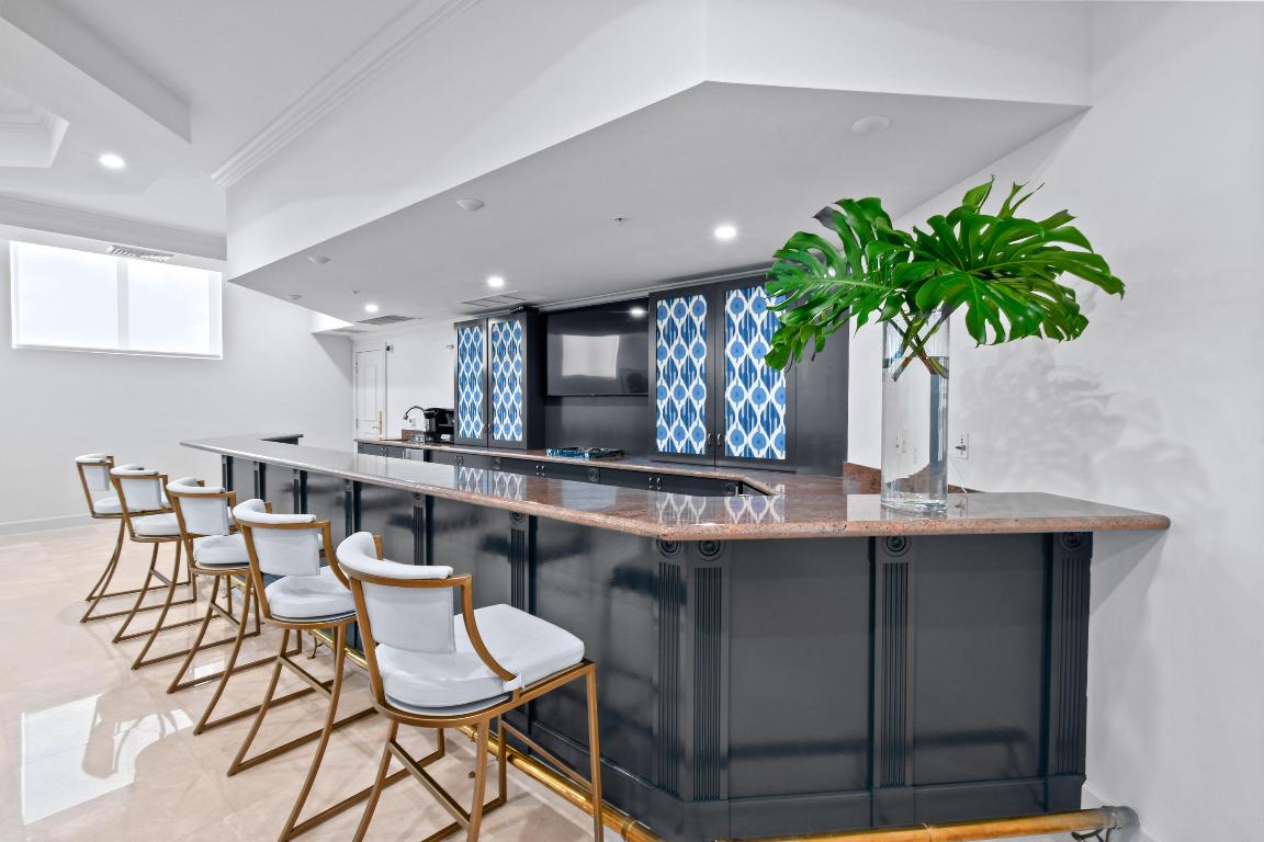 4600 N Ocean Drive 406