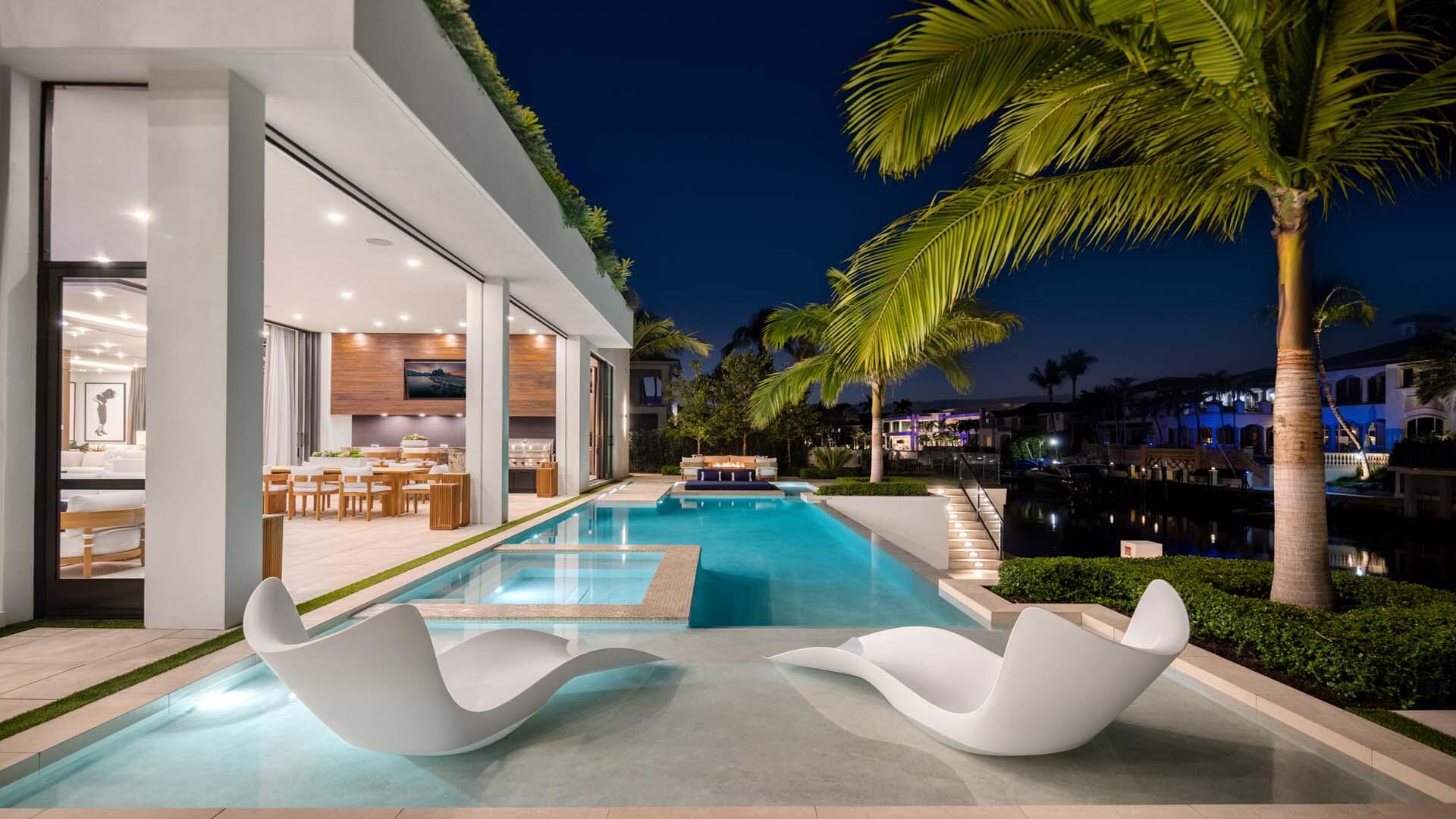 207 W Coconut Palm Road