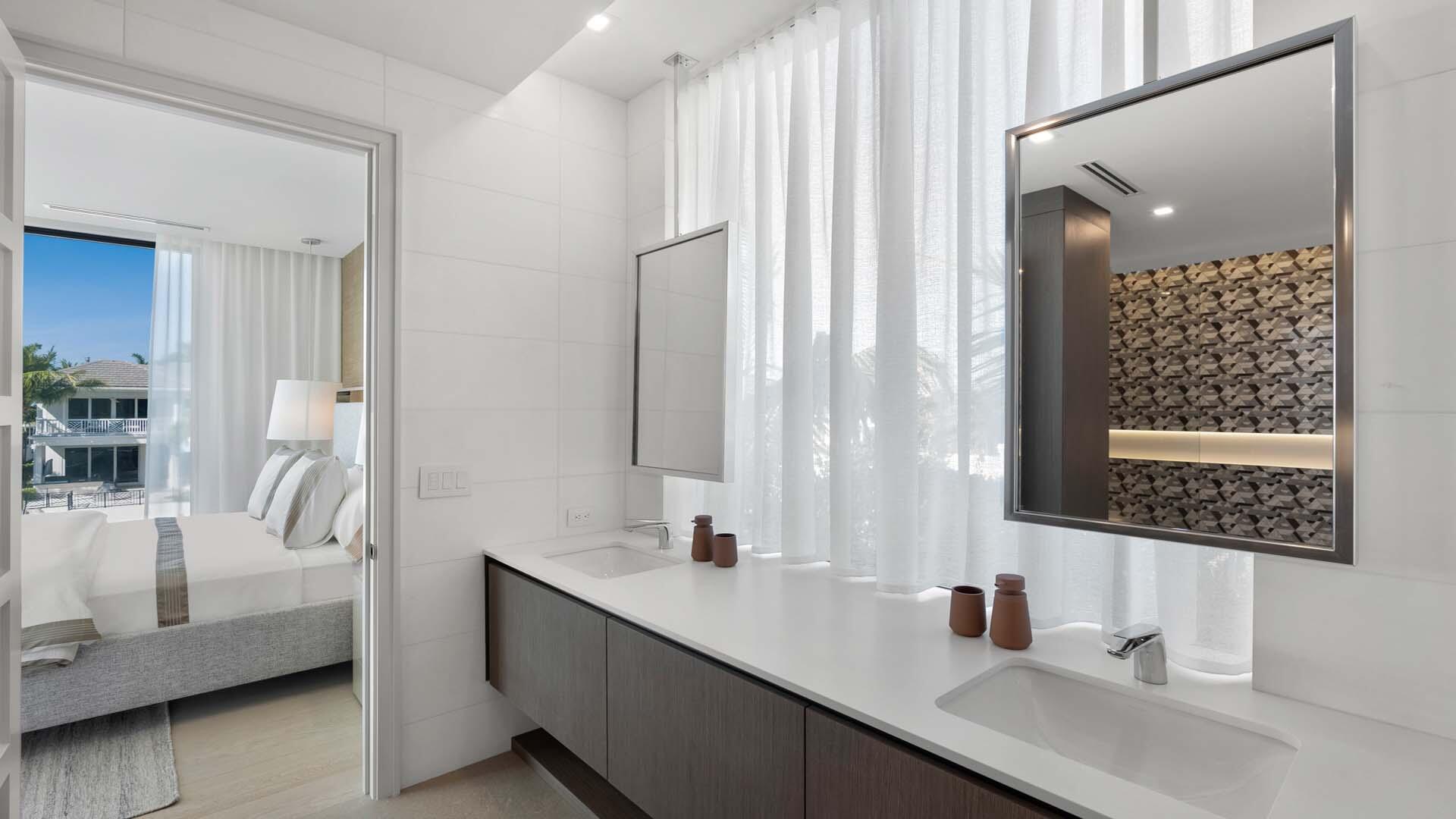 207 W Coconut Palm Road