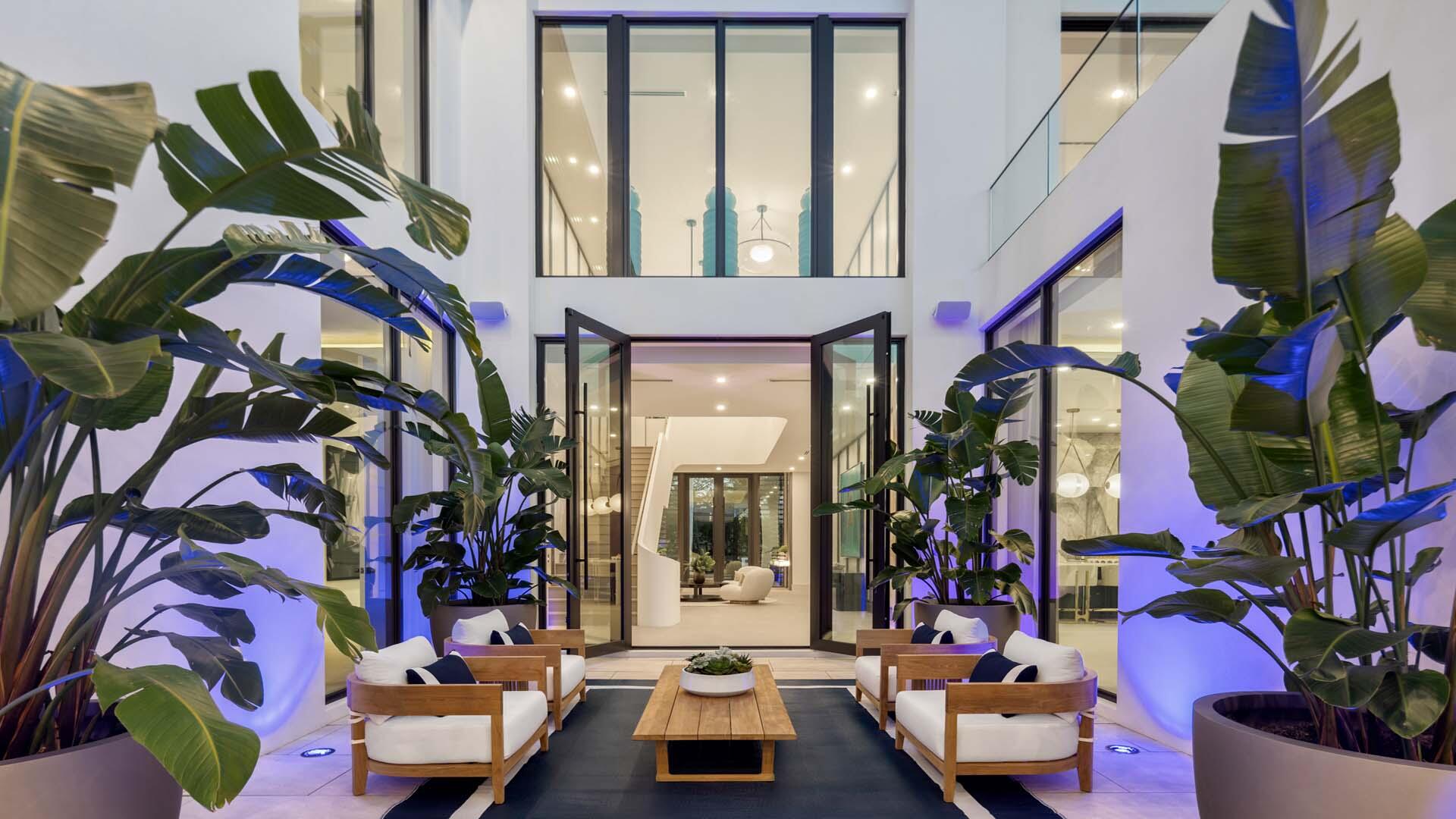 207 W Coconut Palm Road