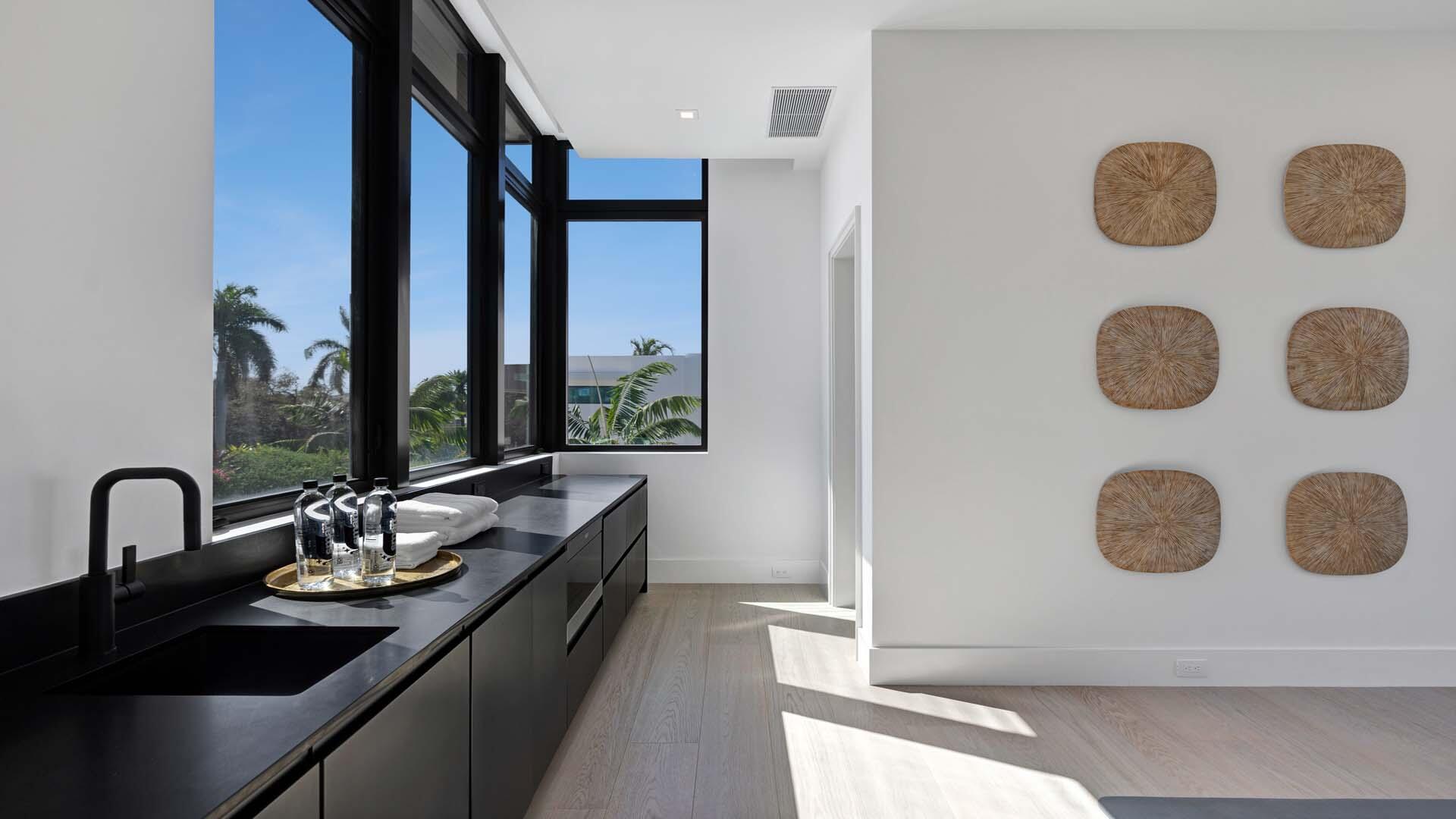 207 W Coconut Palm Road