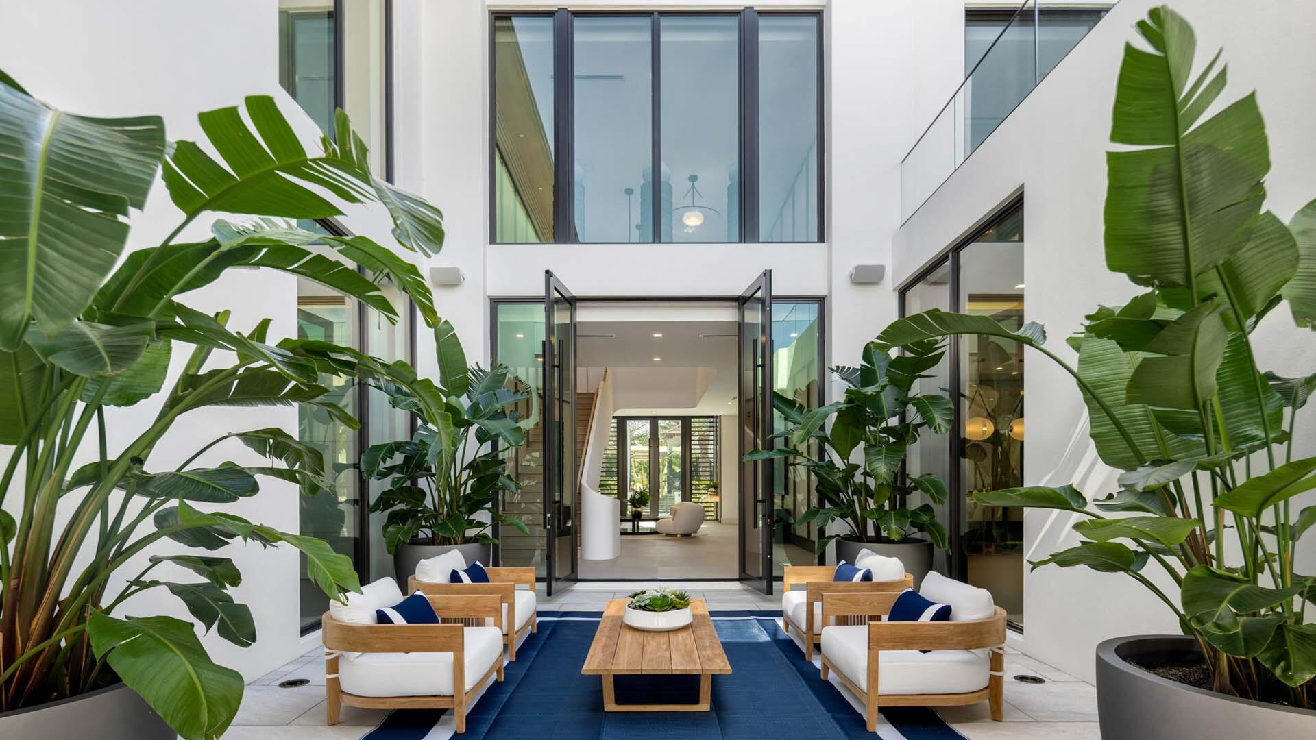 207 W Coconut Palm Road