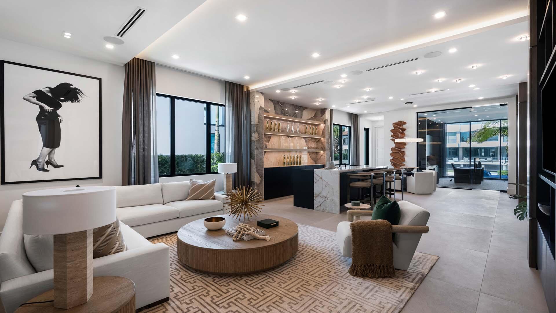 207 W Coconut Palm Road