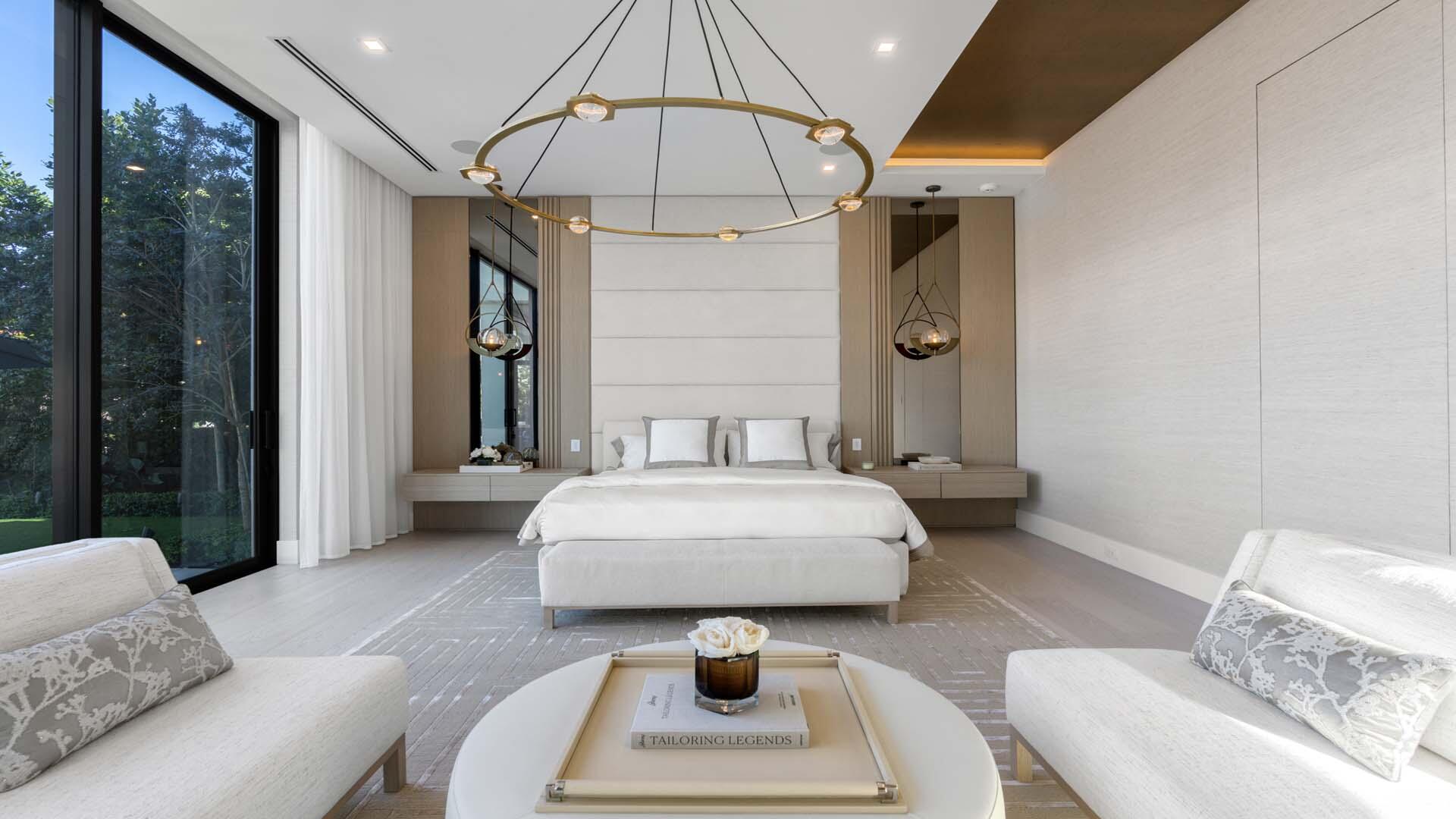 207 W Coconut Palm Road