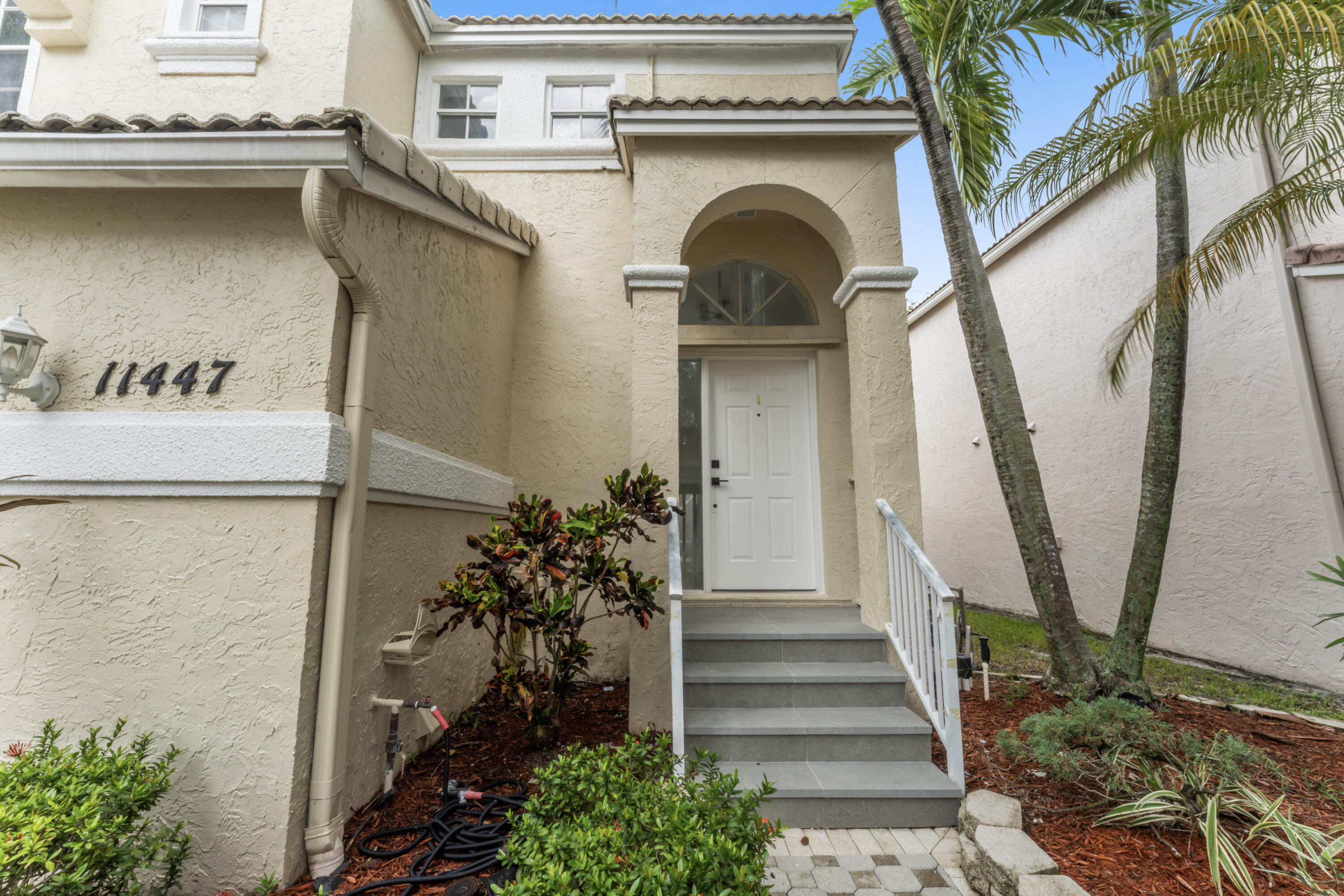11447 NW 48th Court
