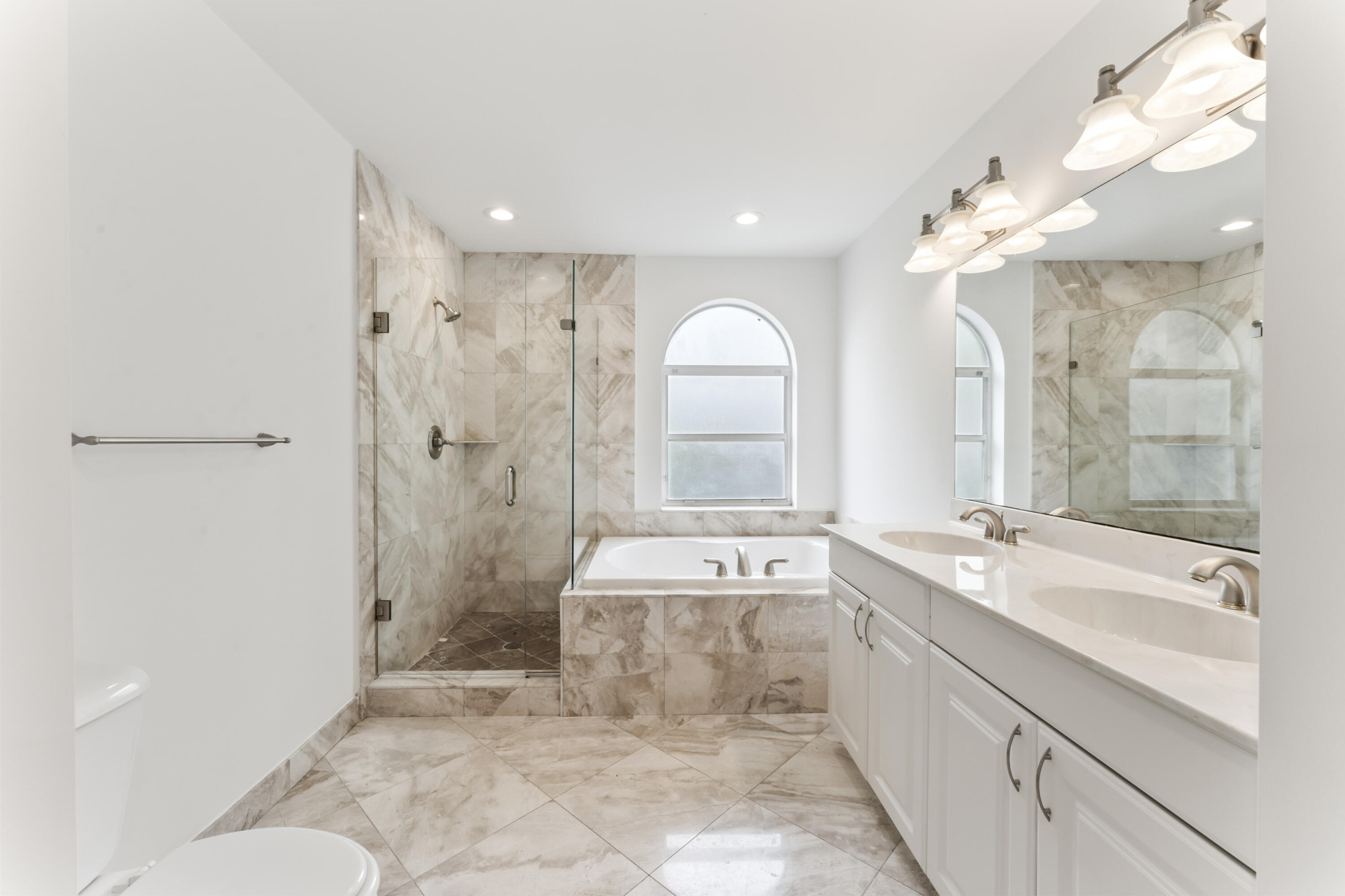 11447 NW 48th Court