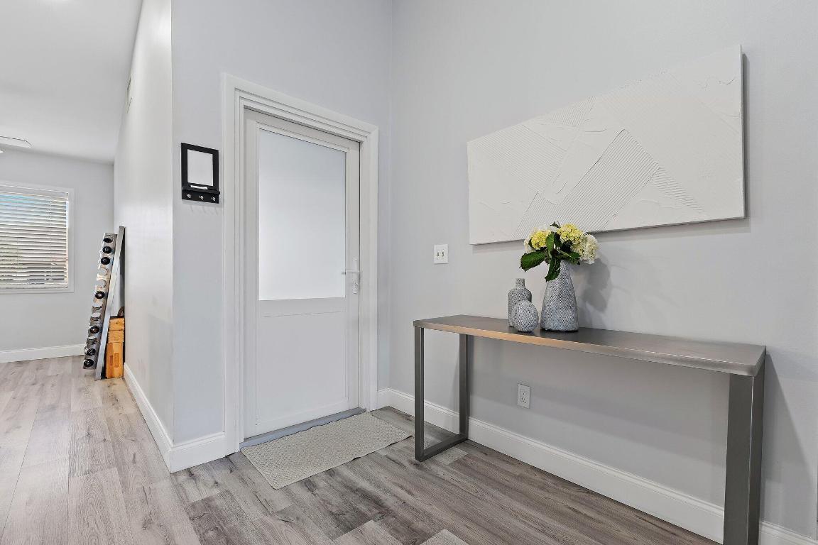 128 Moccasin Trail S