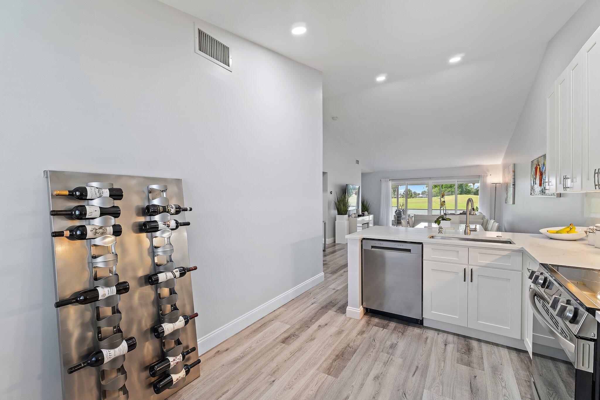 128 Moccasin Trail S