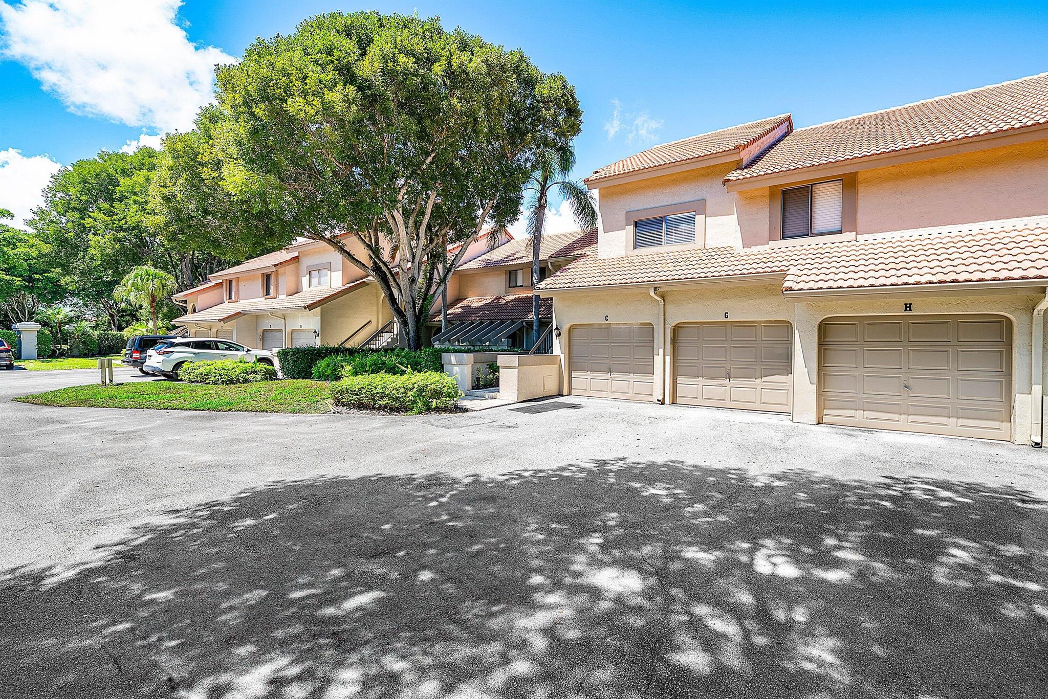 5520 Coach House Circle C