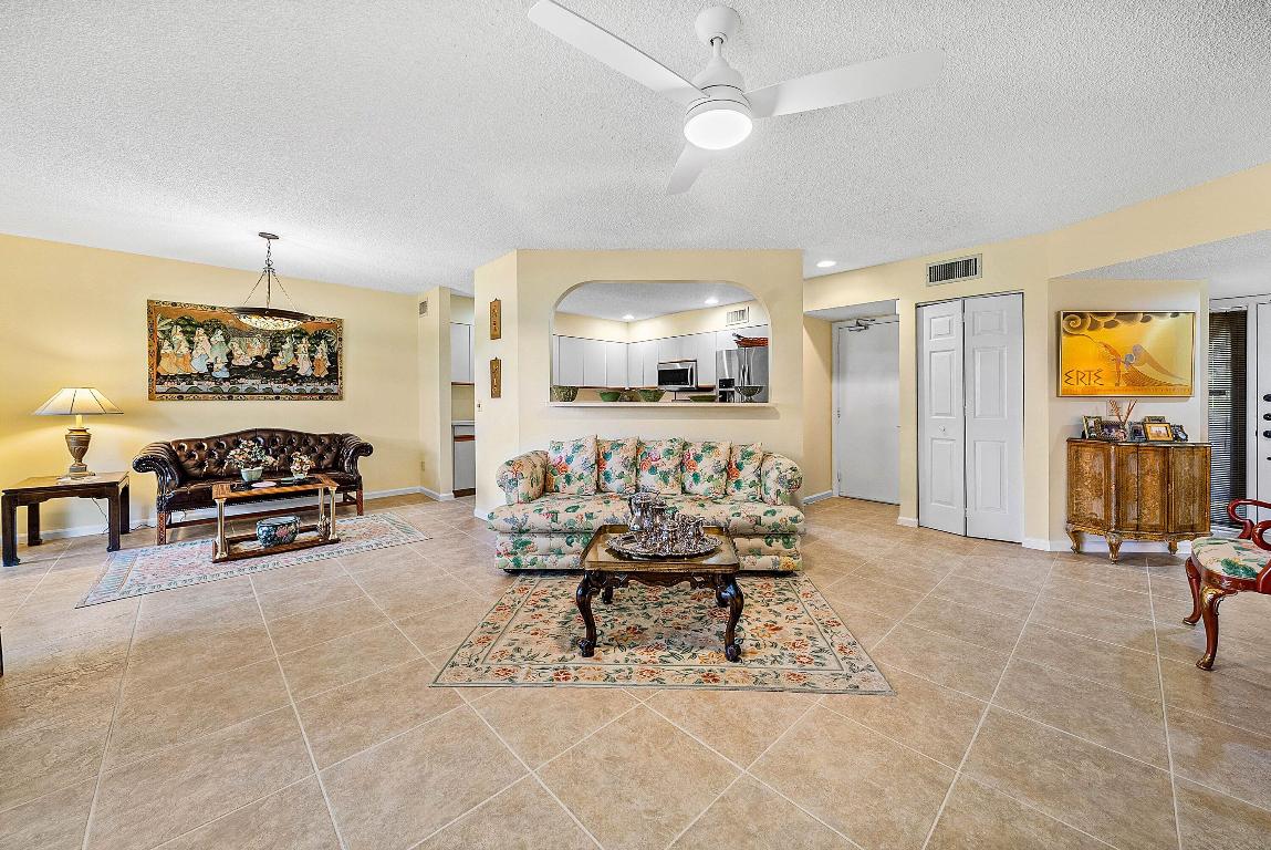 5520 Coach House Circle C