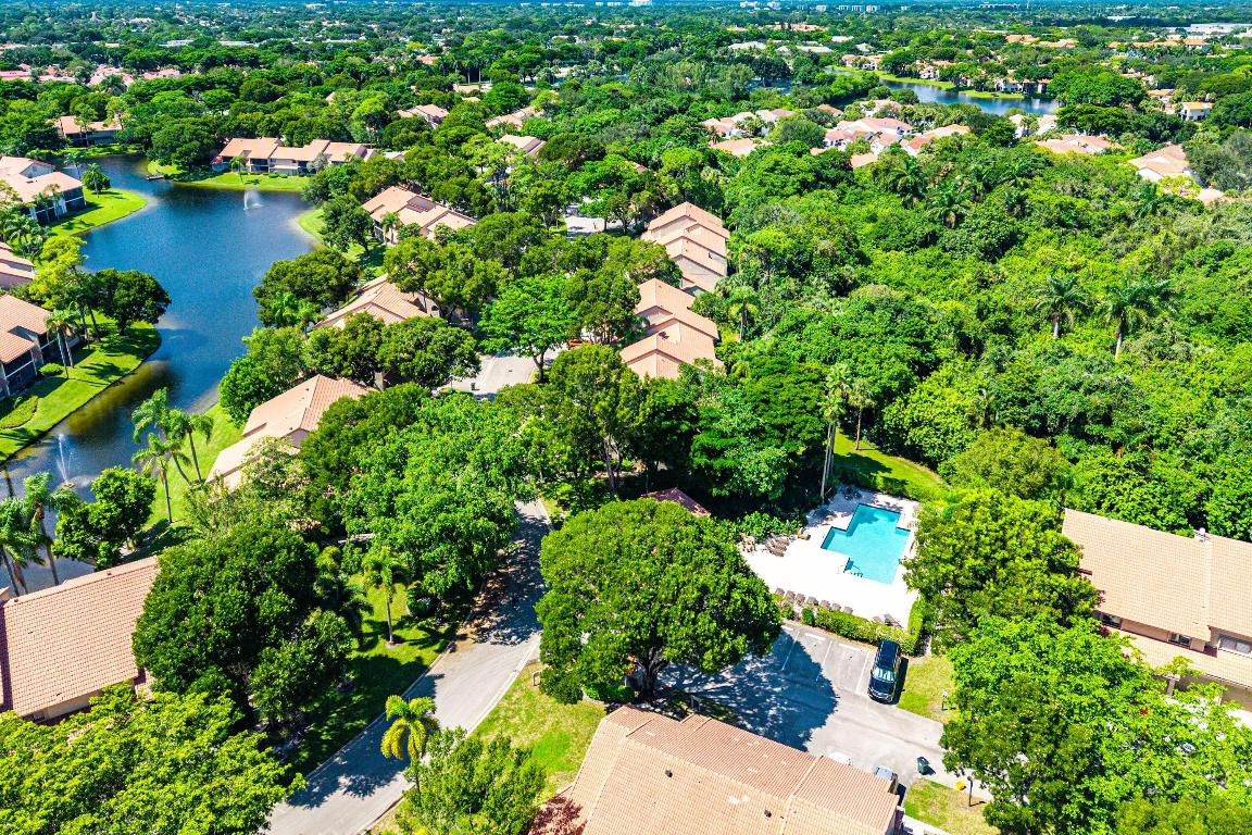 5520 Coach House Circle C