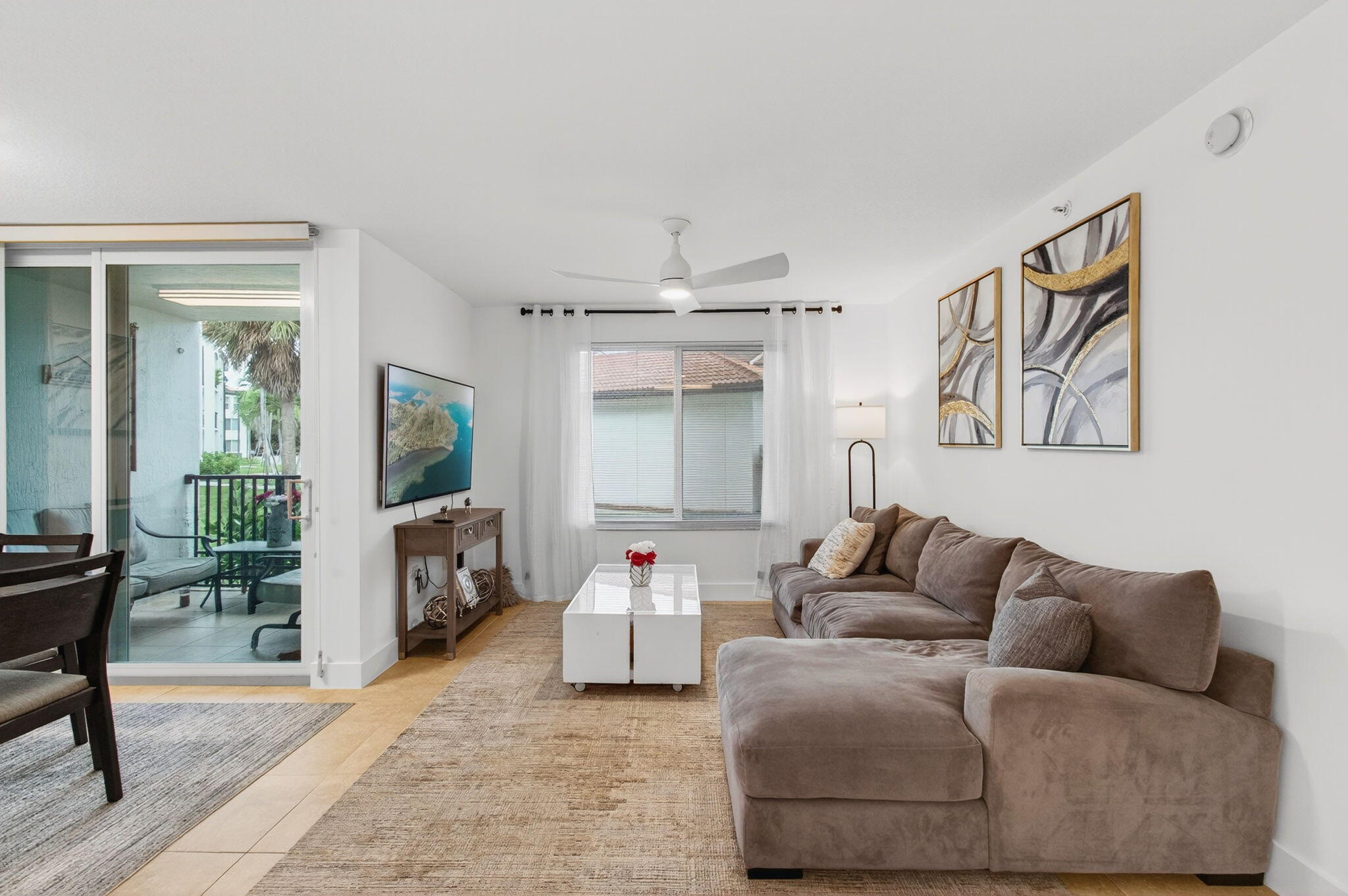 1202 Villa Circle