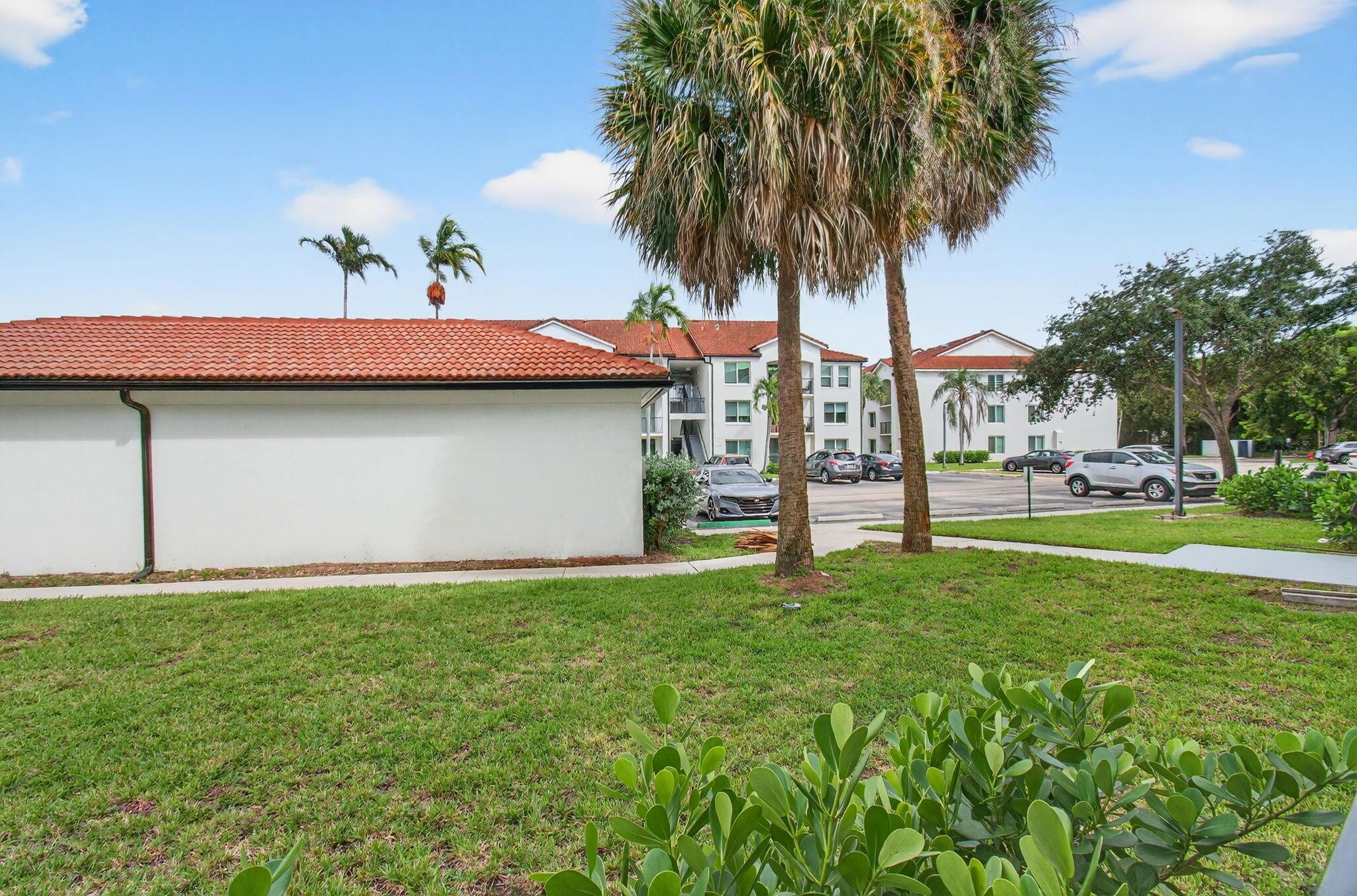 1202 Villa Circle
