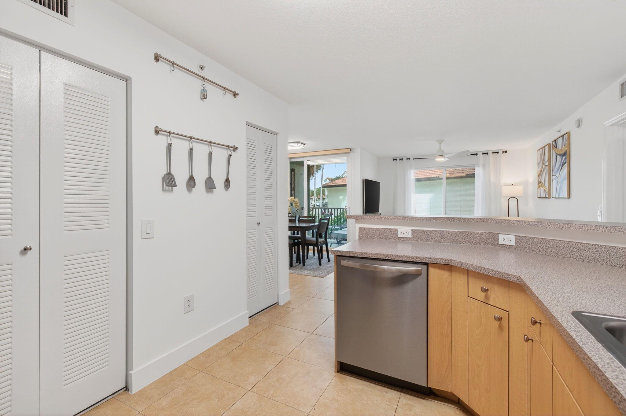 1202 Villa Circle