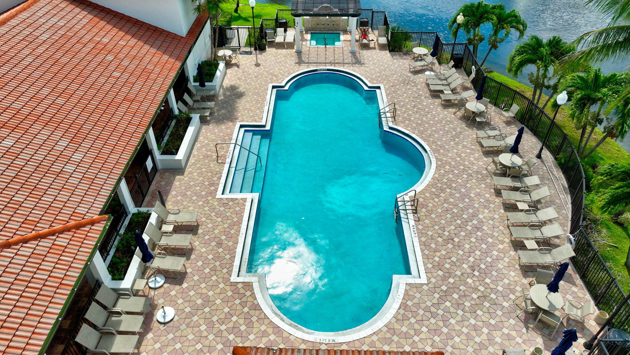1202 Villa Circle